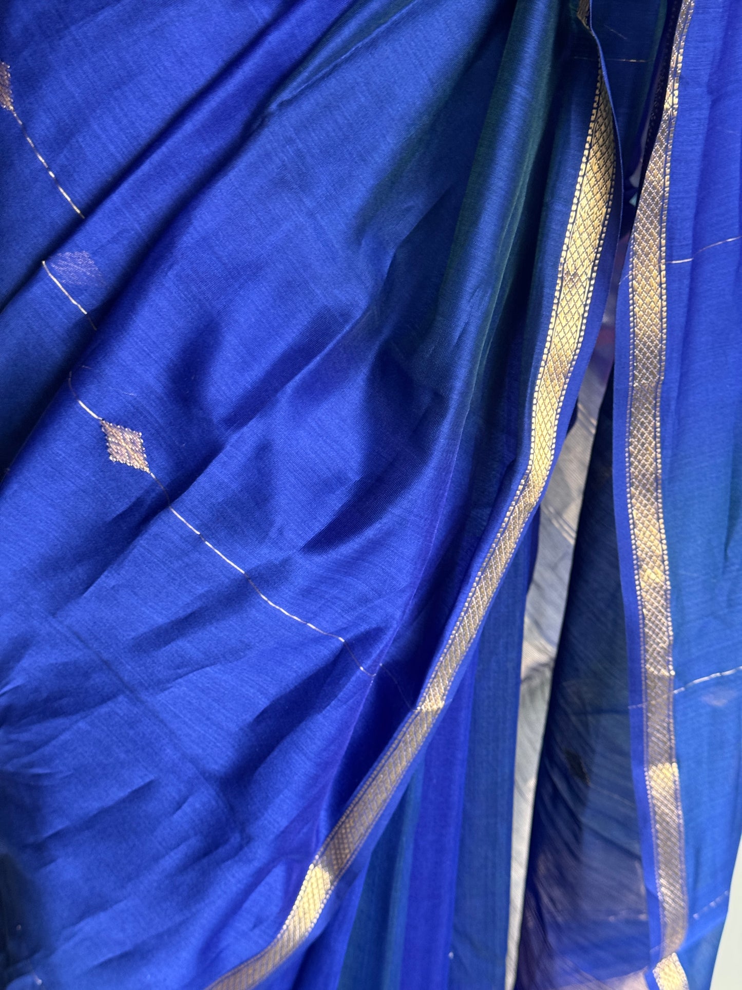 Blue all over stripes and butis silk cotton Maheshwari handloom saree