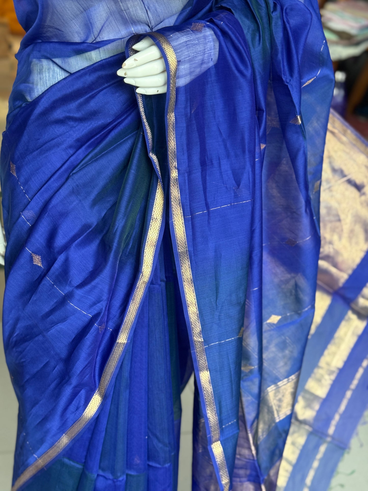 Blue all over stripes and butis silk cotton Maheshwari handloom saree