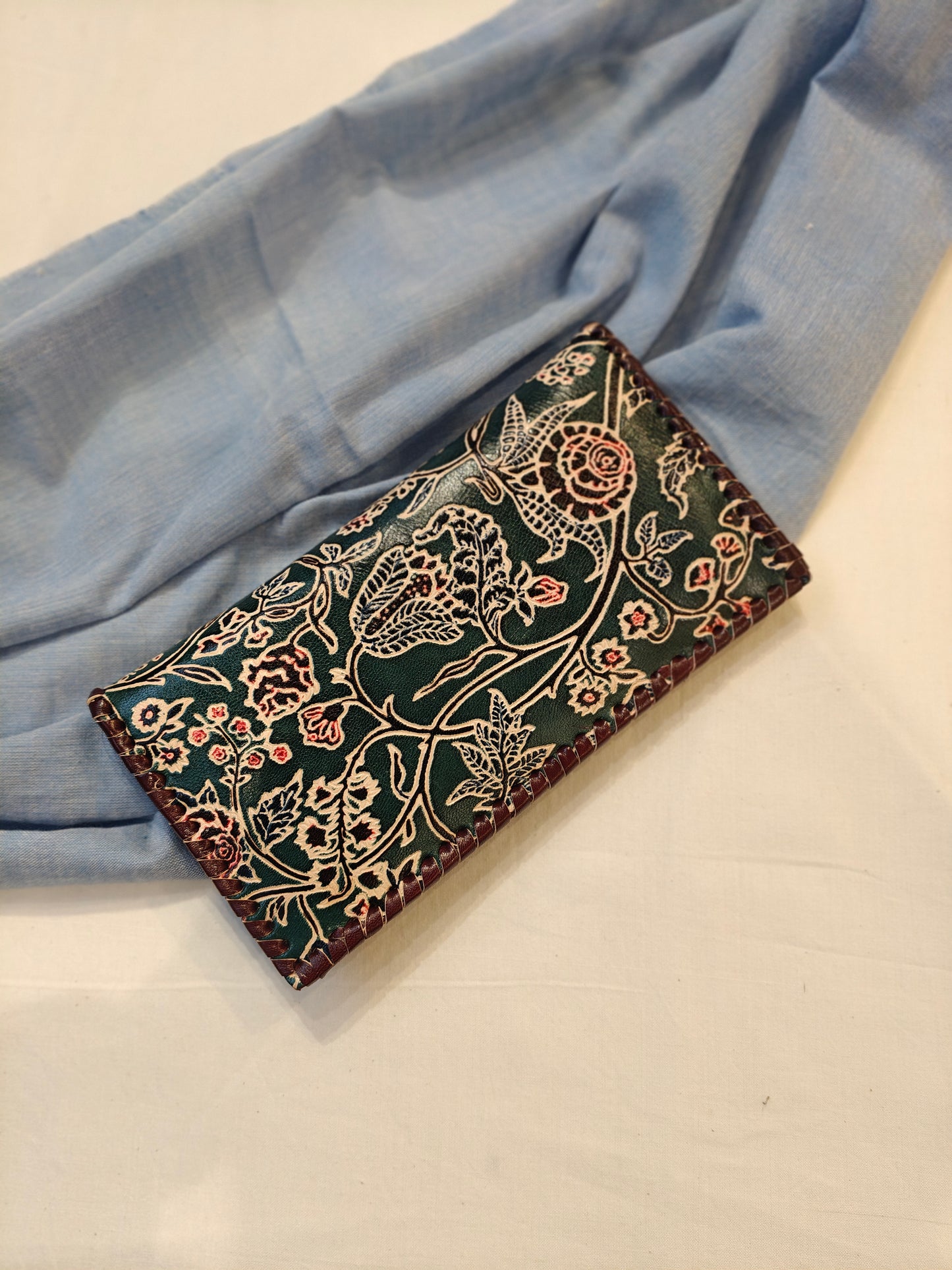Leather hand crafted ladies wallet