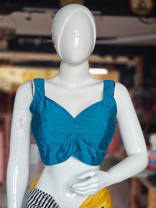 Silk sleeveless padded back open blouse with lining