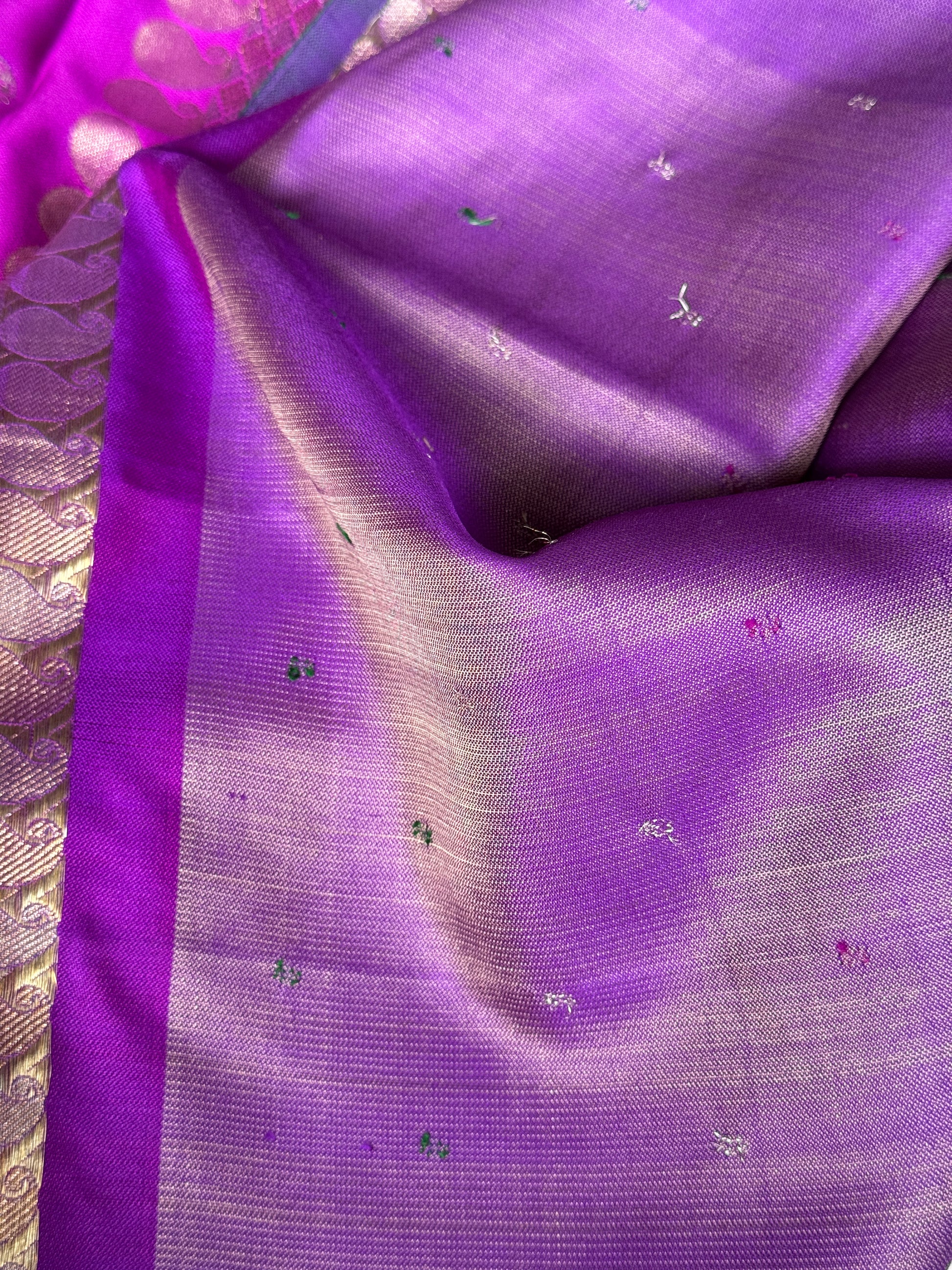 Twill weave reverse back side of saree