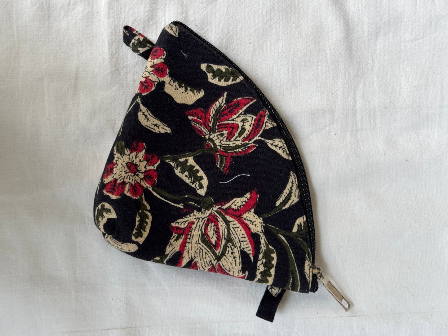 Pizza slice handwoven fabric pouch with zipper closure