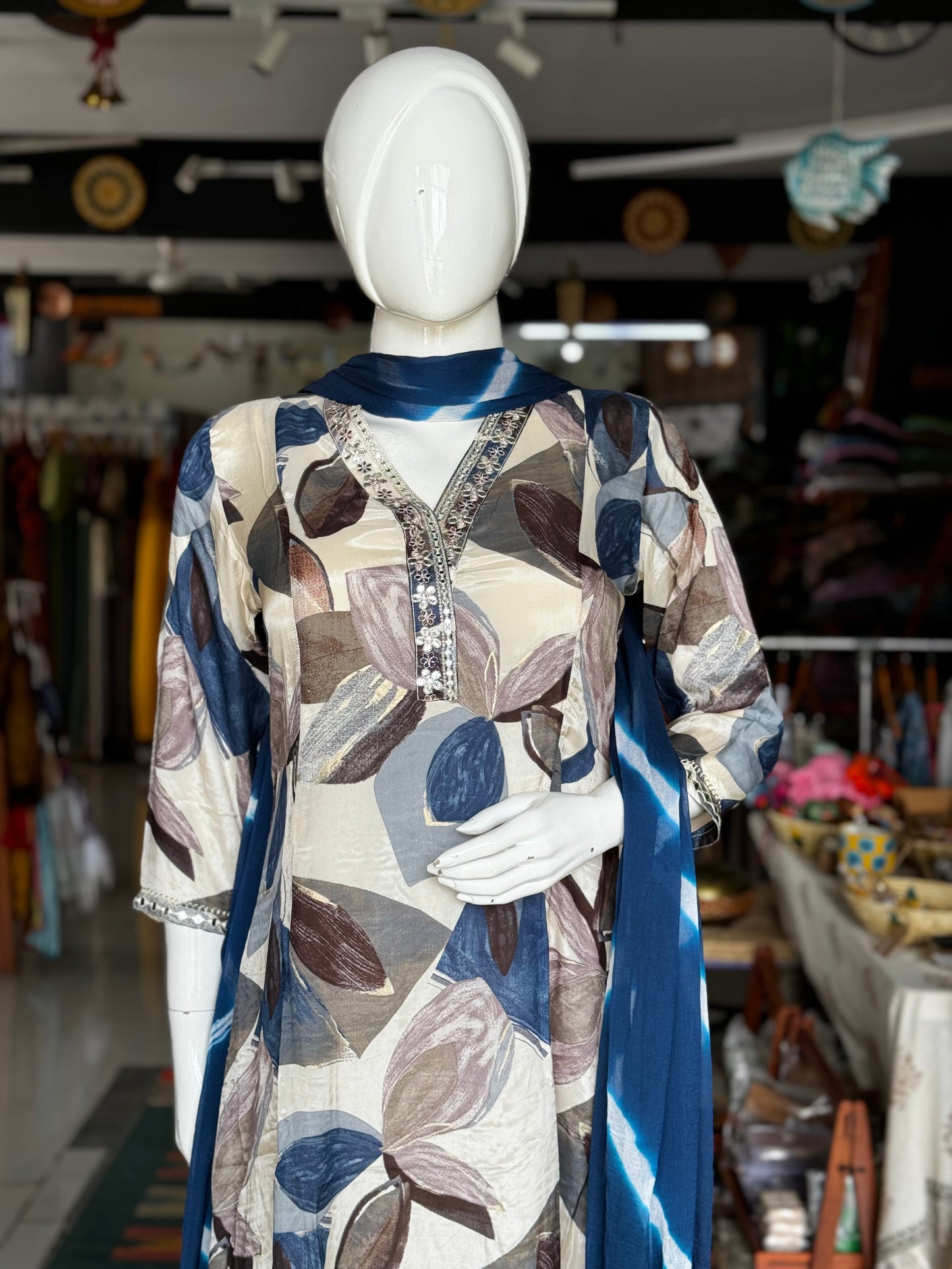 Off white leaves print Kurti, pants and dupatta - 3 piece set