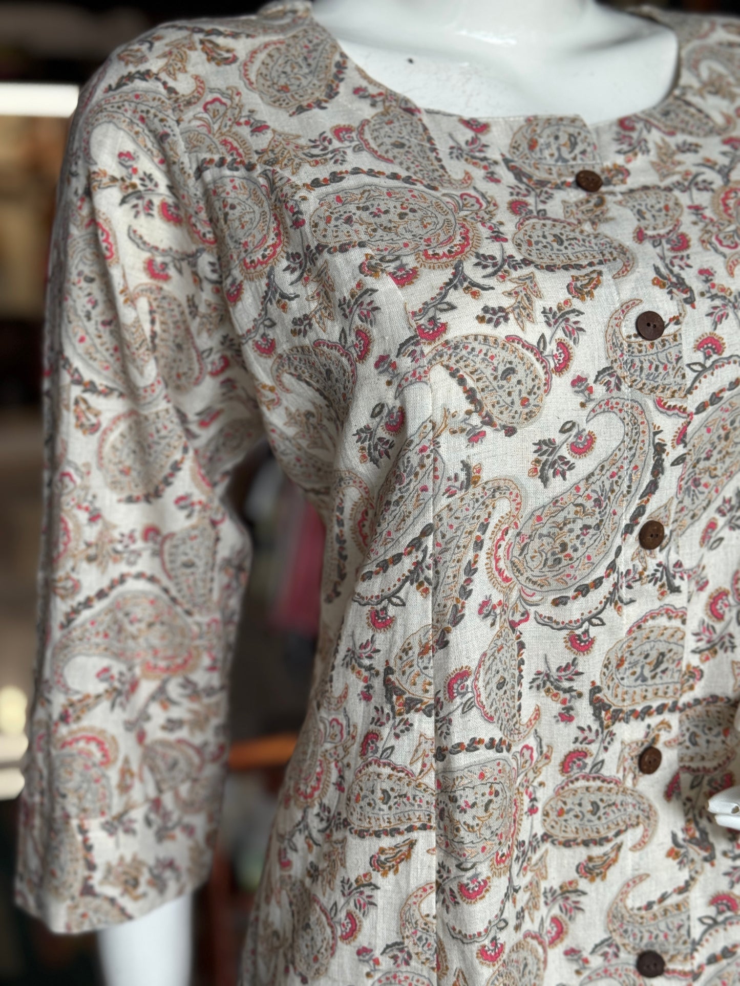 Paisley print on off white flex cotton kurti