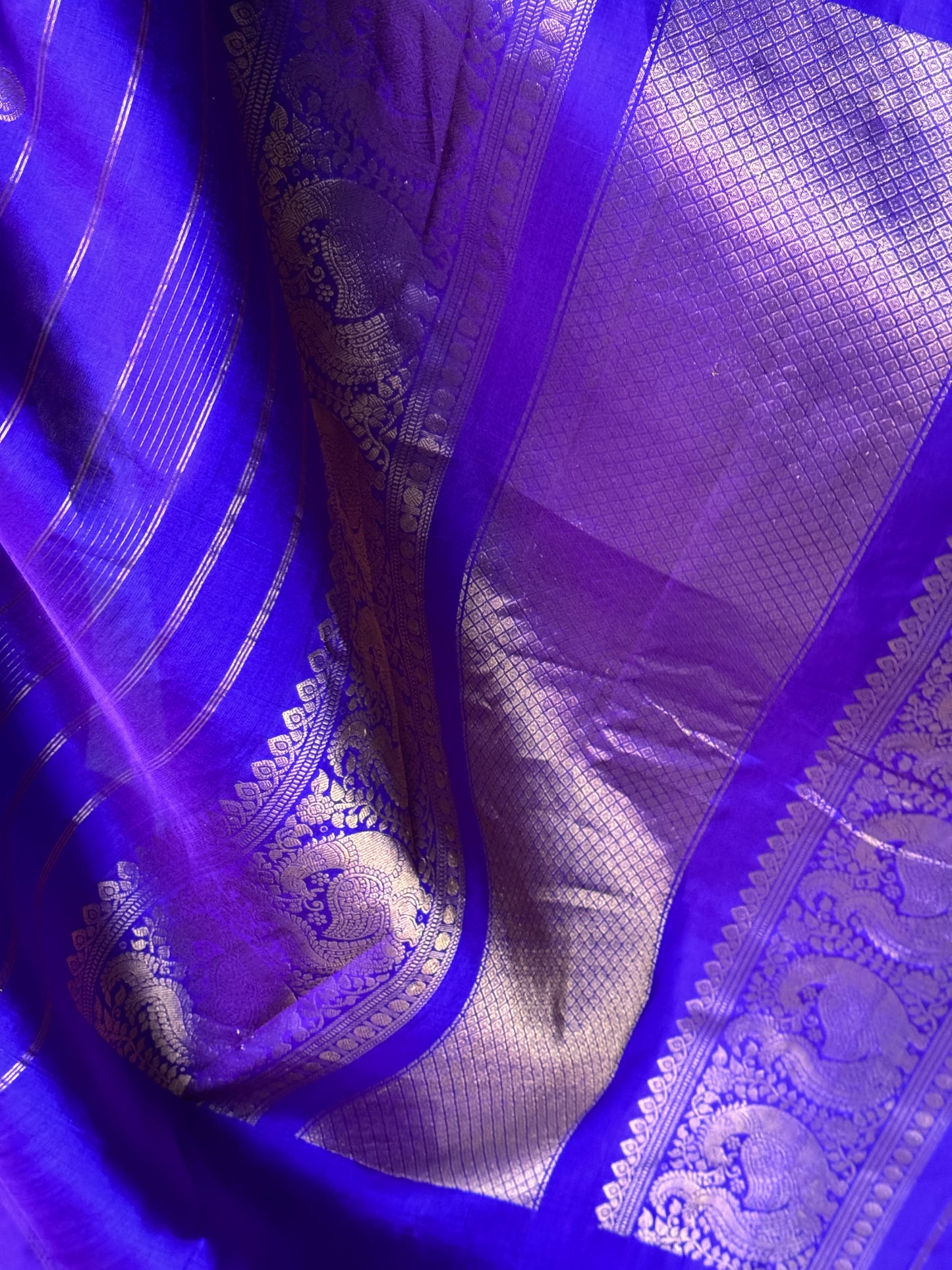 Violet stripes n butis pure silk handwoven Gadwal saree with kuttu temple border, rich palla