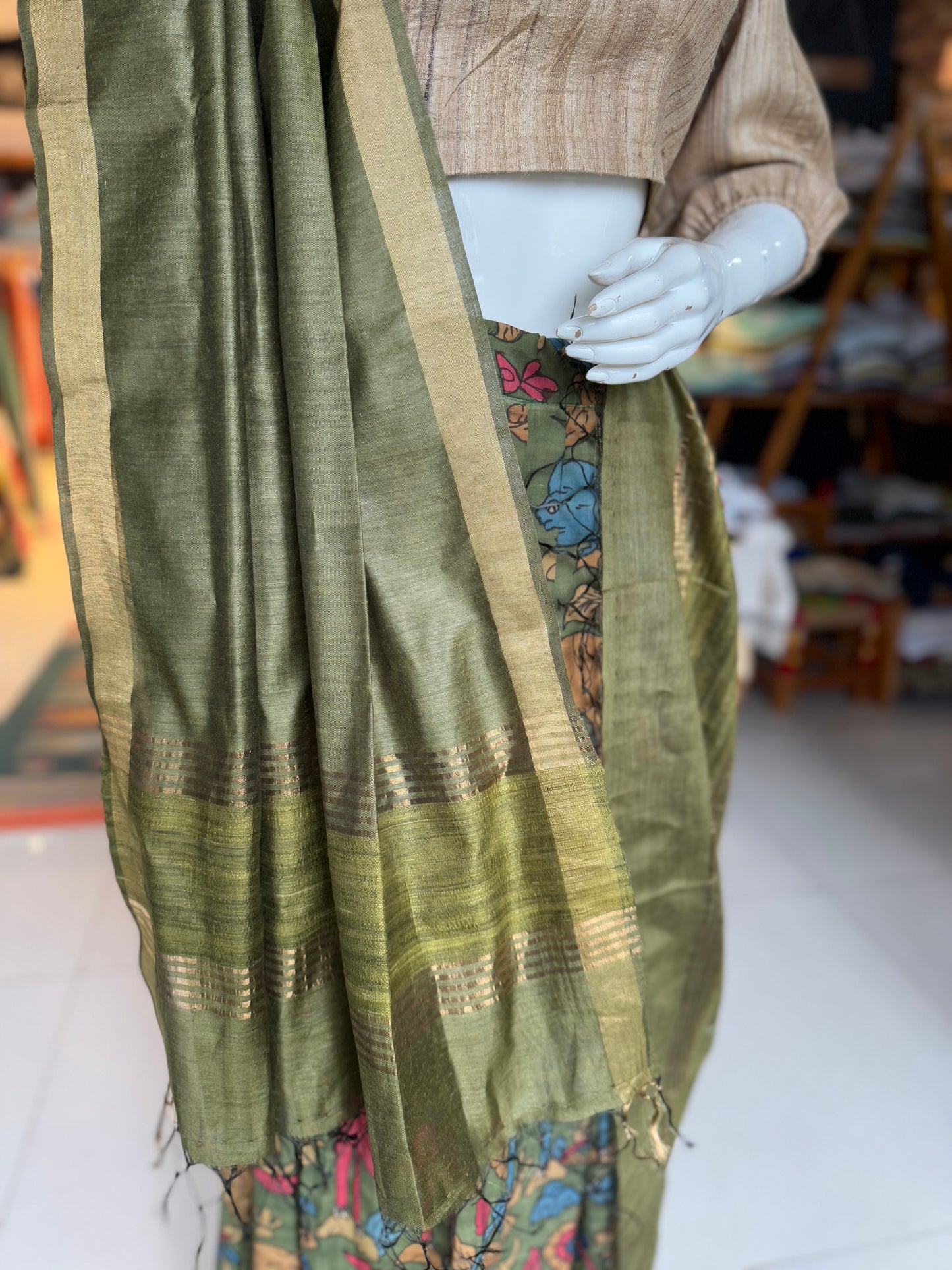 Green handwoven tussar x mulberry spun silk dupatta