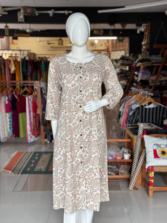 Paisley print on off white flex cotton kurti