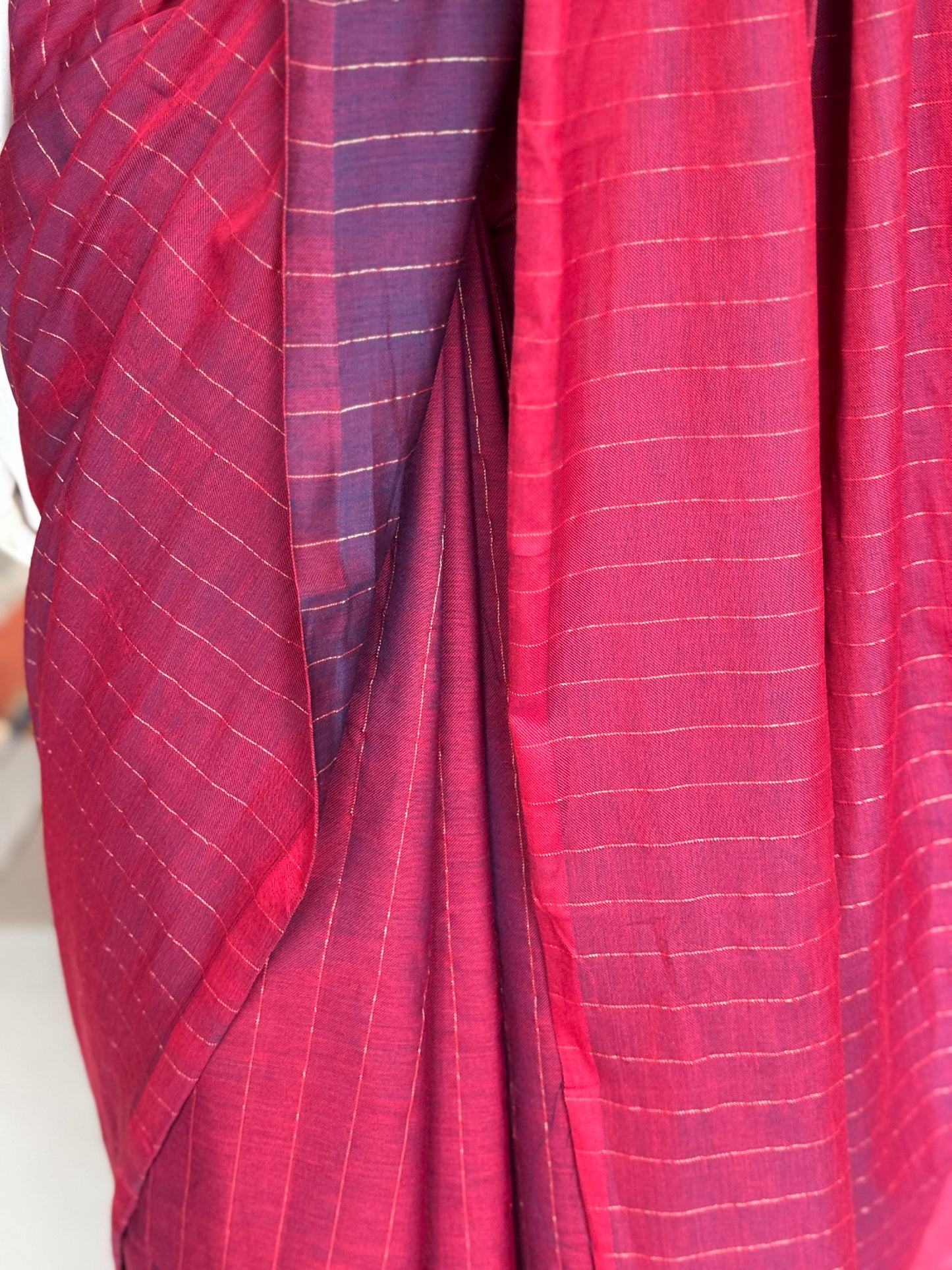 Purple and maroon reversible handwoven 4 pedal weave cotton Maheshwari saree all over stripes