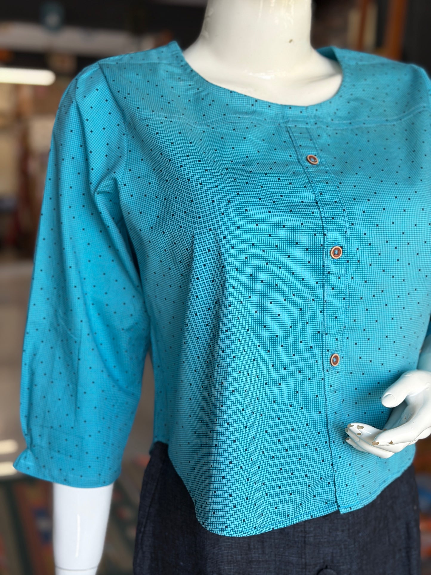Blue dots print cotton top with front button detailing