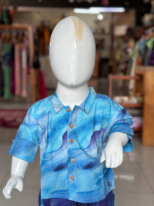 Blue digital printed cotton cropped shirt