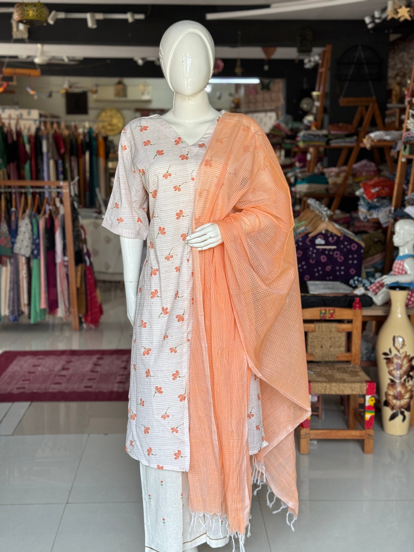 Mul cotton soft handwoven straight kurti - off white with peach floral print