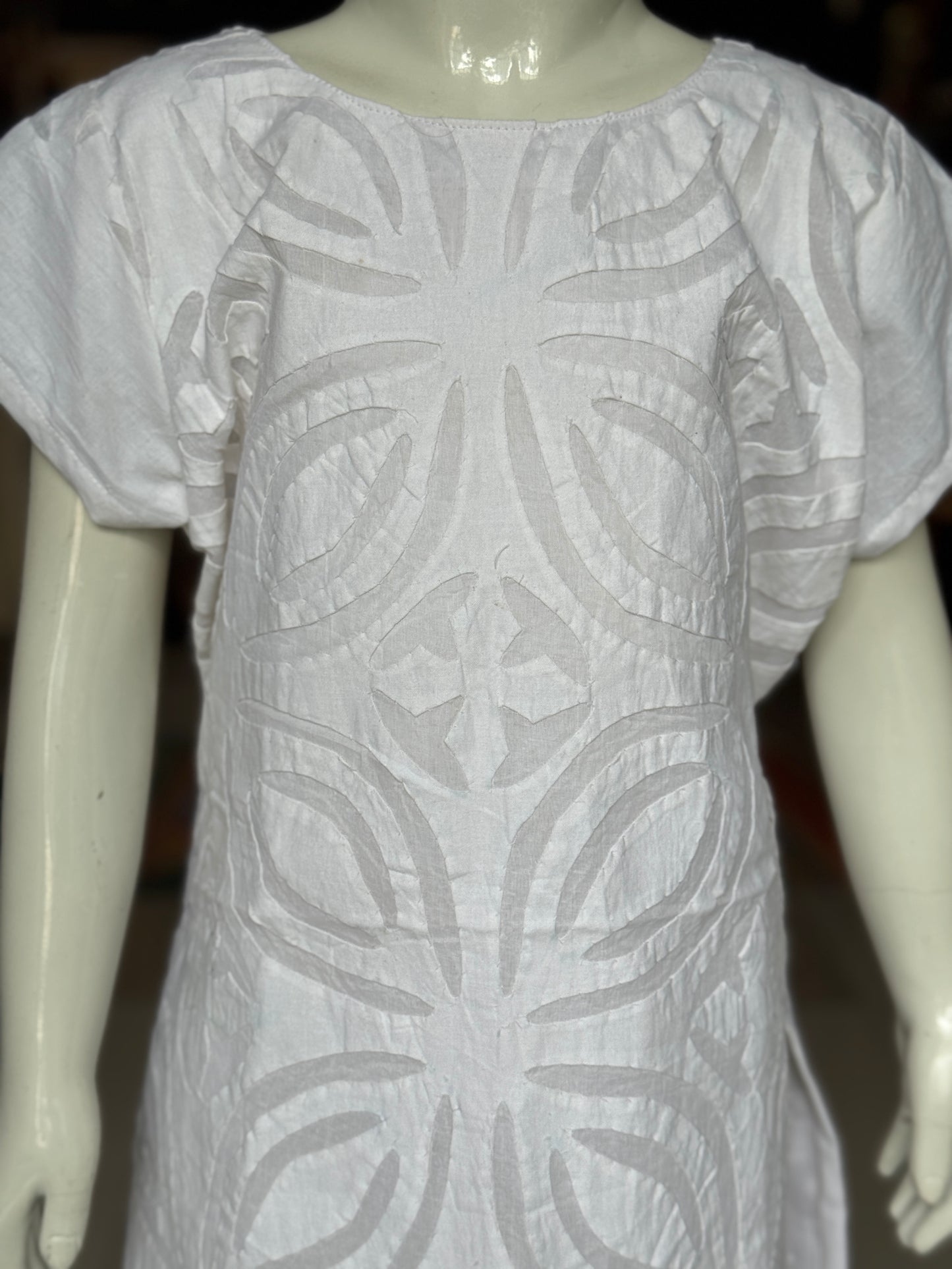 White appliq straight cut cotton kurti for girls
