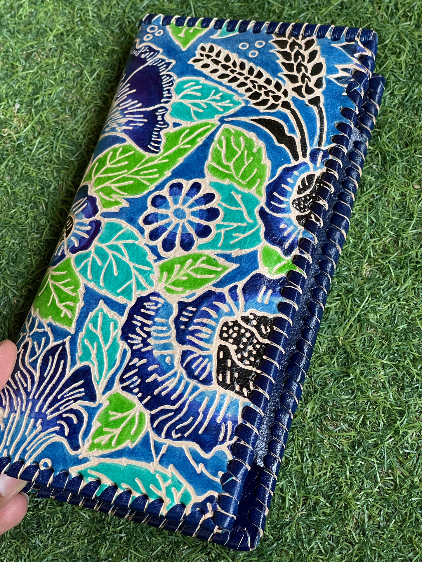 Leather hand crafted ladies wallet