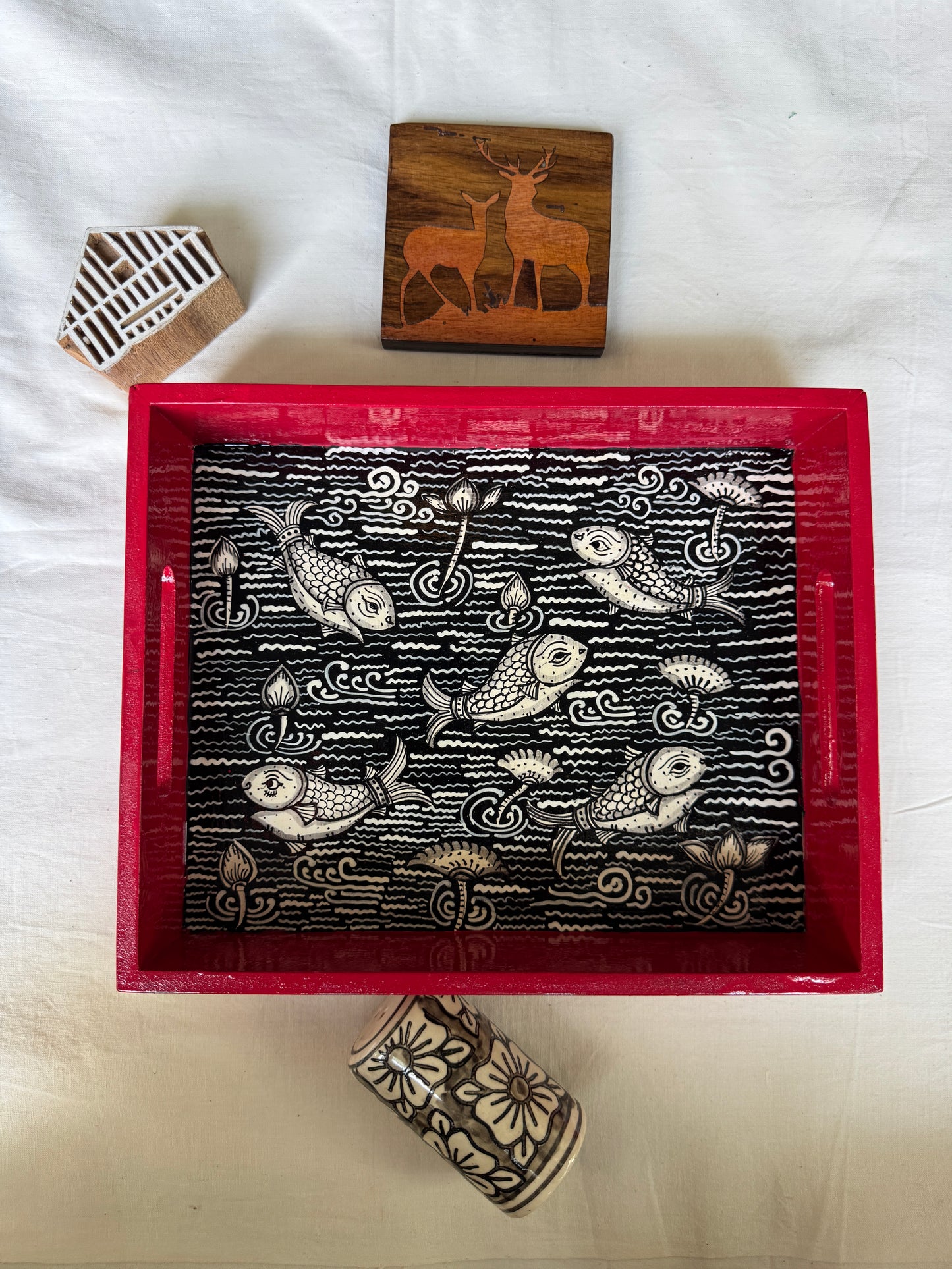 Patachitra wooden hand painted tray - red, black n white