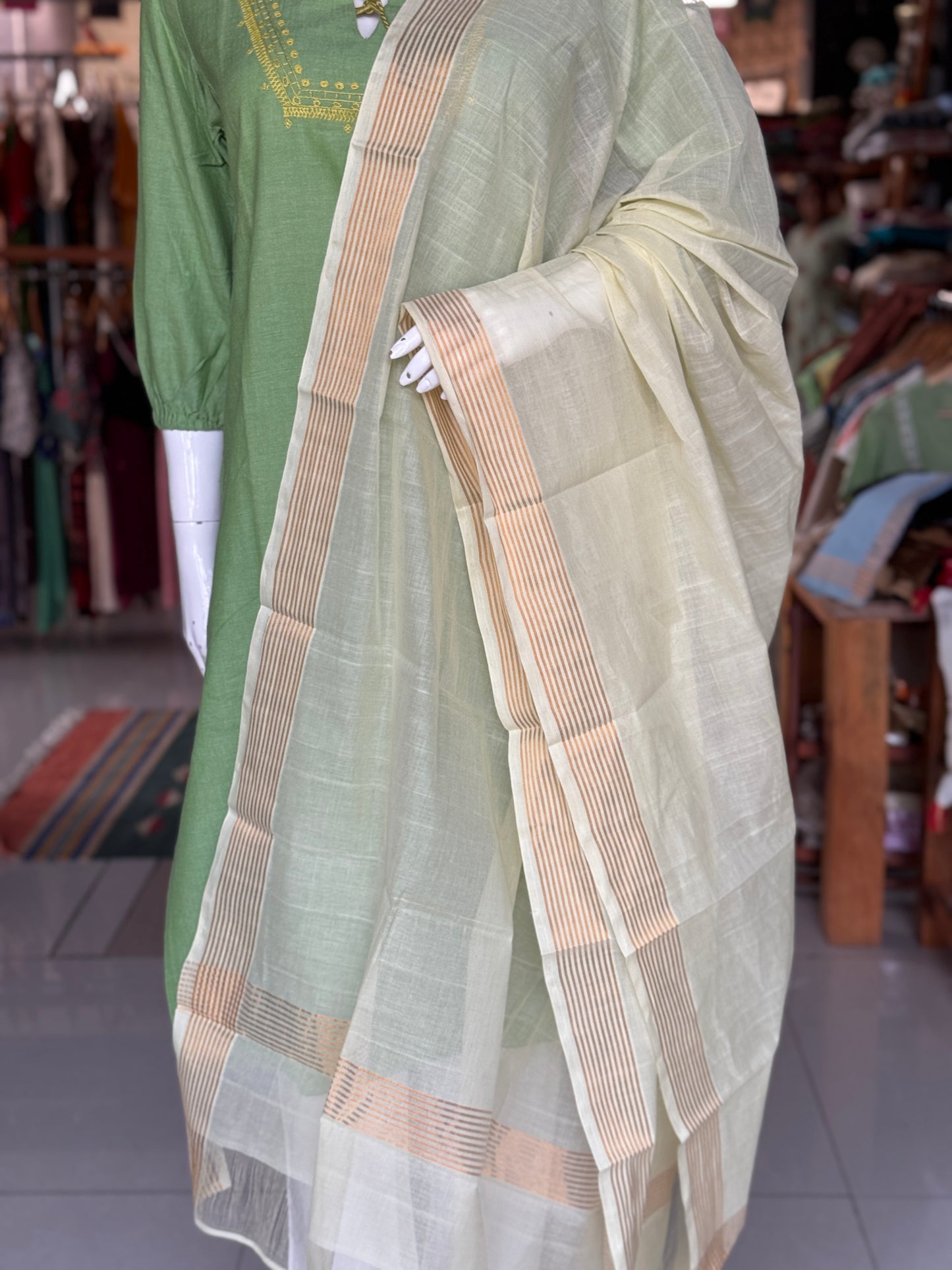 Handwoven plain Venkatagiri cotton dupatta