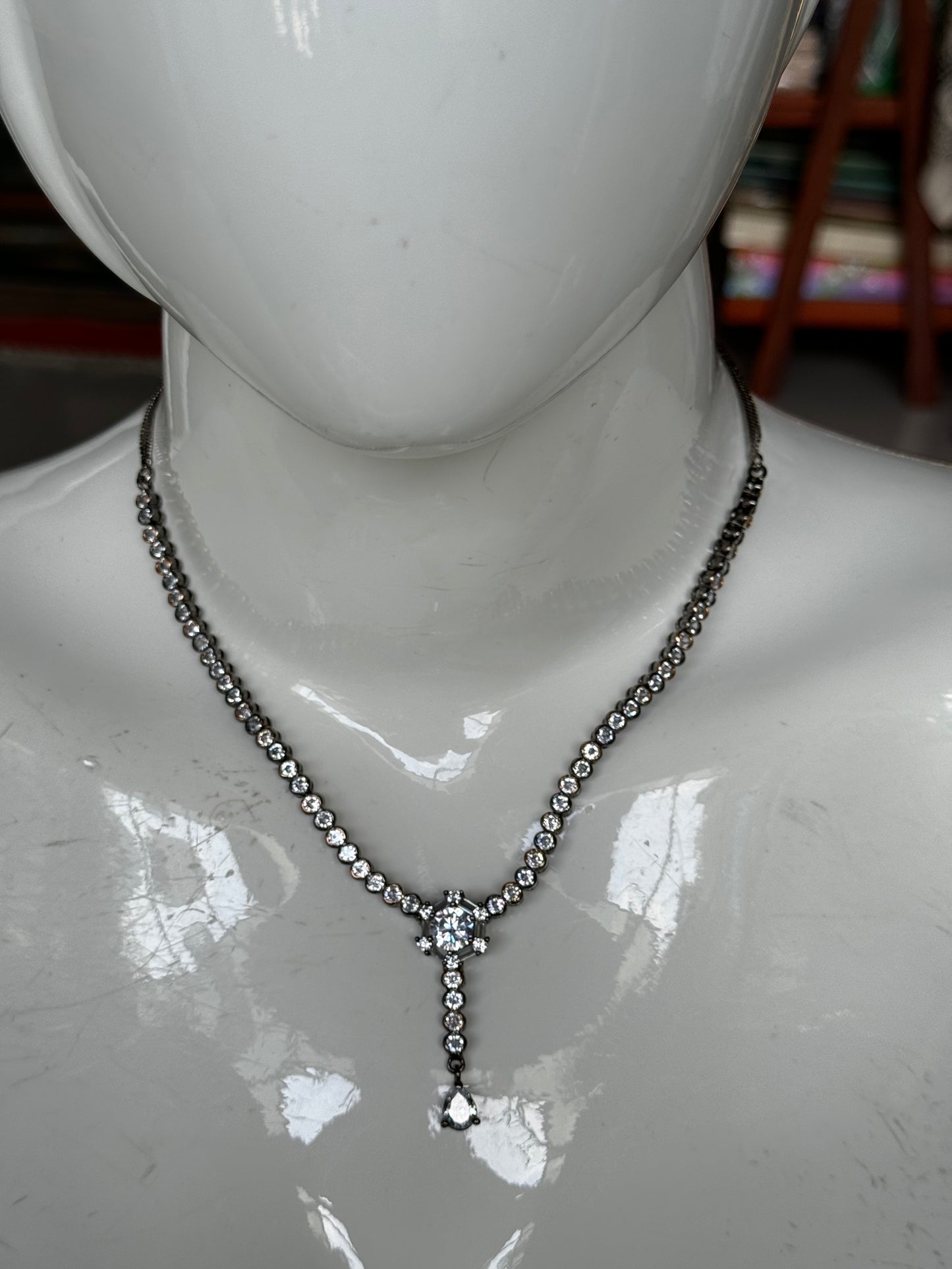 CZ stones sleek neckpiece earrings set