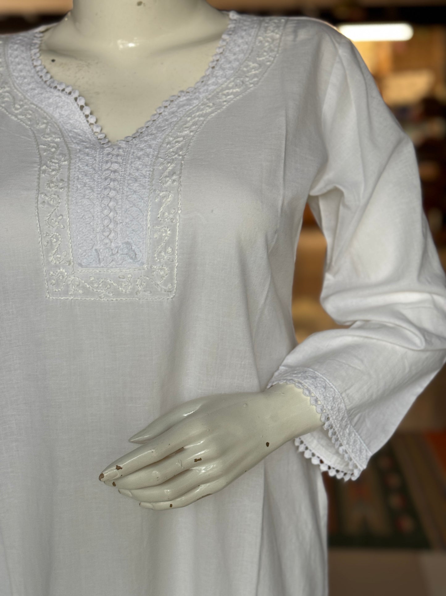 White chikankari hand embroidered cotton kurta n pants - 2 piece coord set