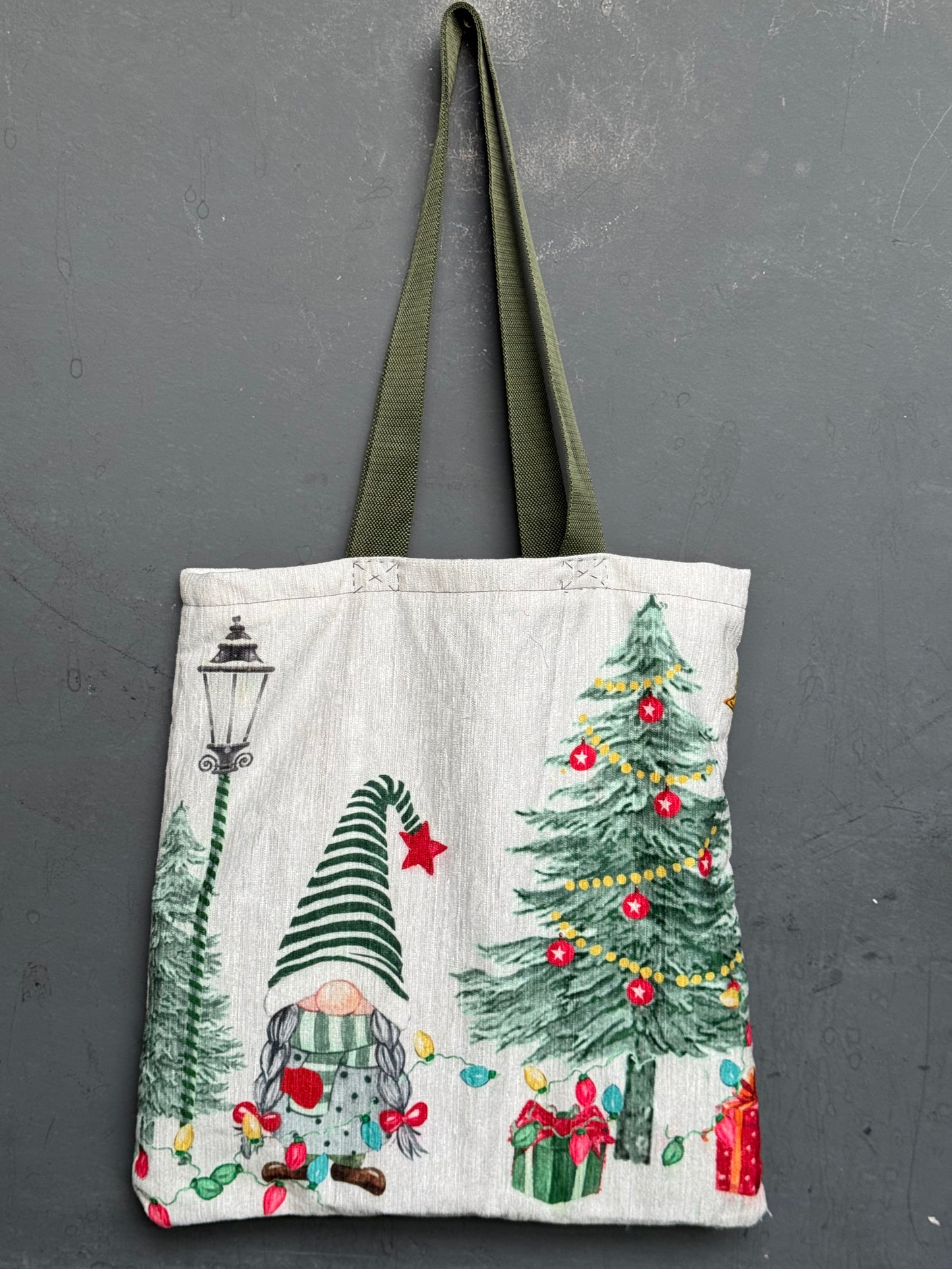 Christmas theme printed tote bag