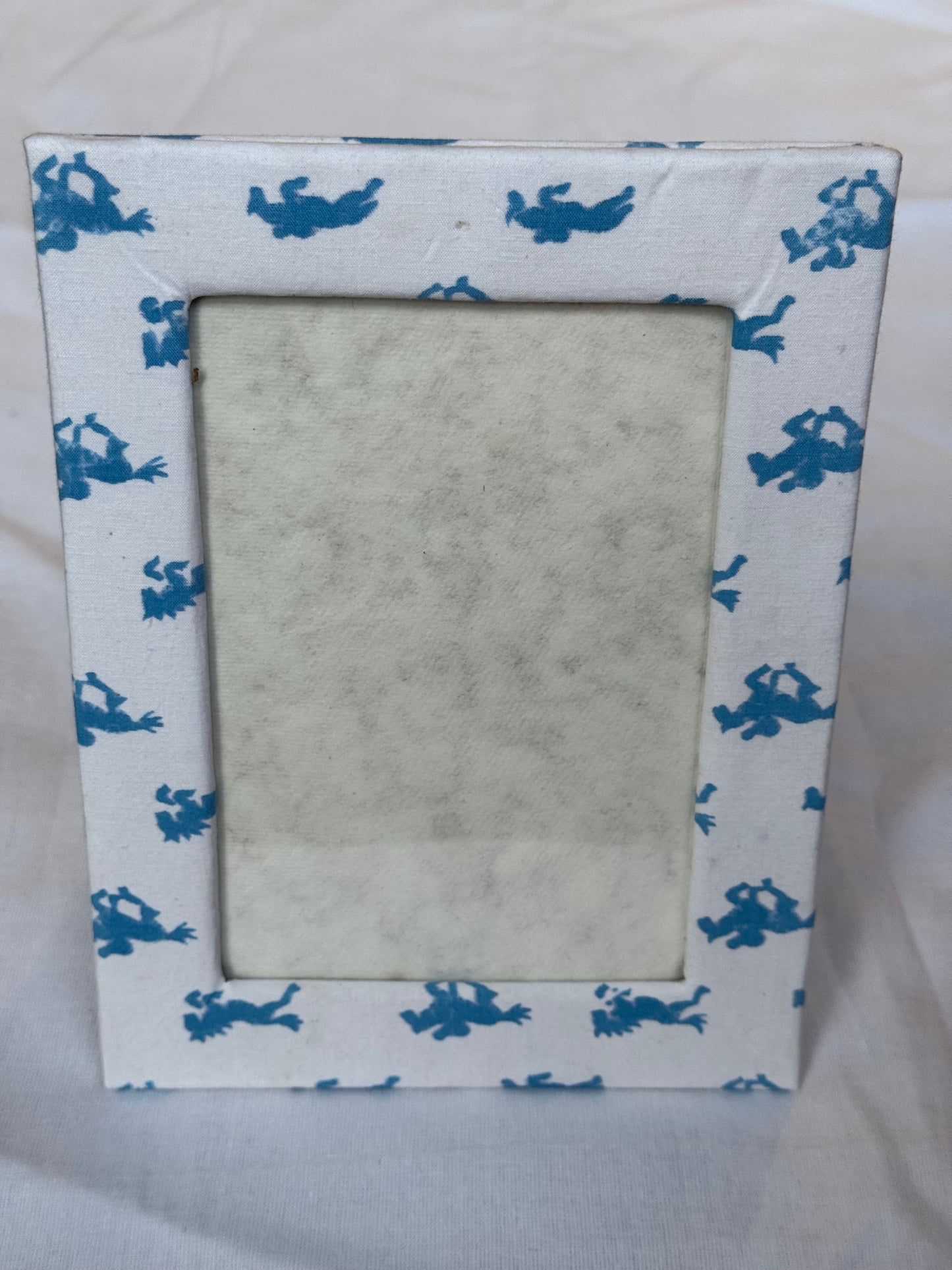 Light weight photo frames 6 x 8 inches size with hand block printed frame