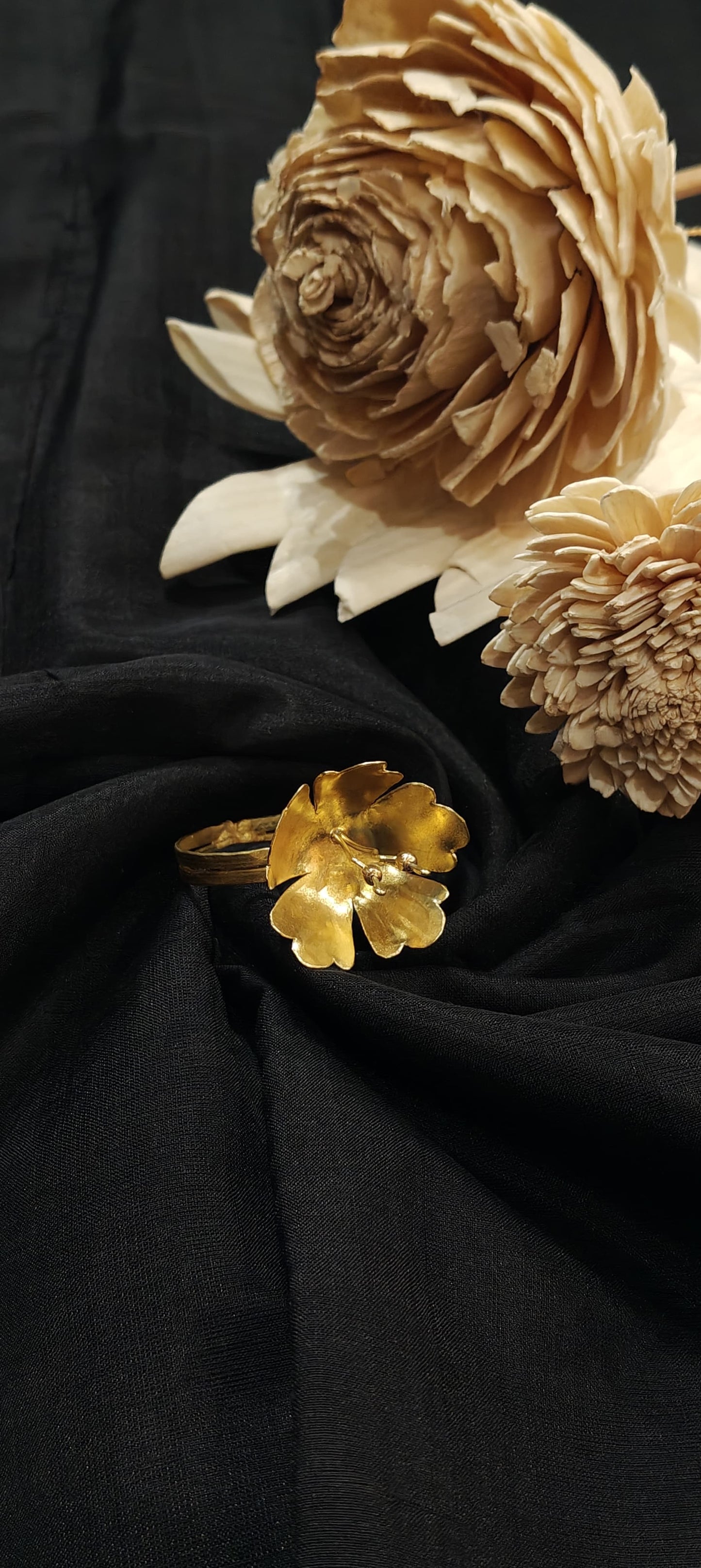 Brass handcrafted napkin rings - set of 2 - flower design