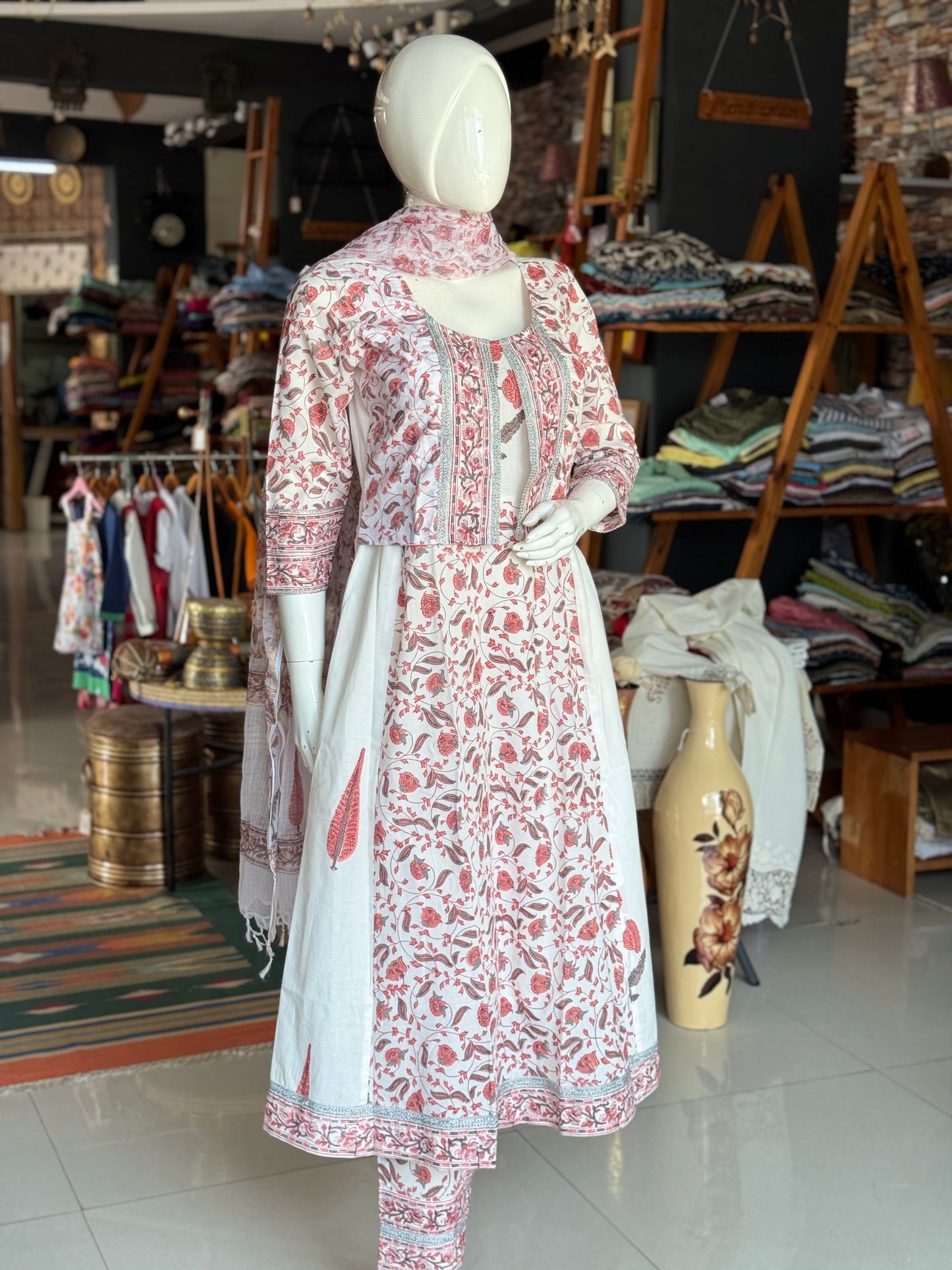 White hand block printed kalis Kurti with attached jacket, pants and dupatta - 3 piece set