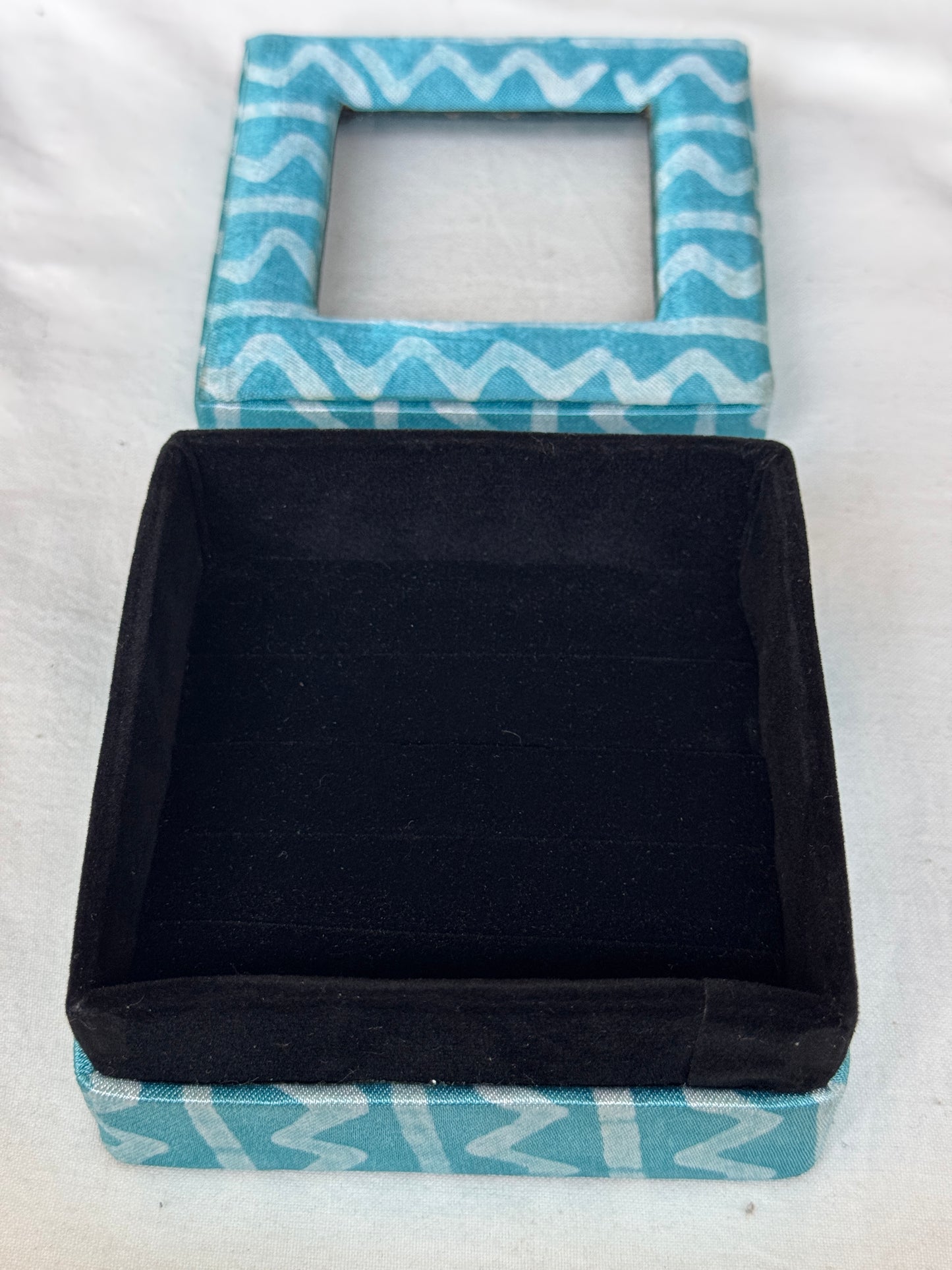 Finger rings / Ear rings organizer / gift box - hand block printed fabric wrapped box handcrafted with see through top