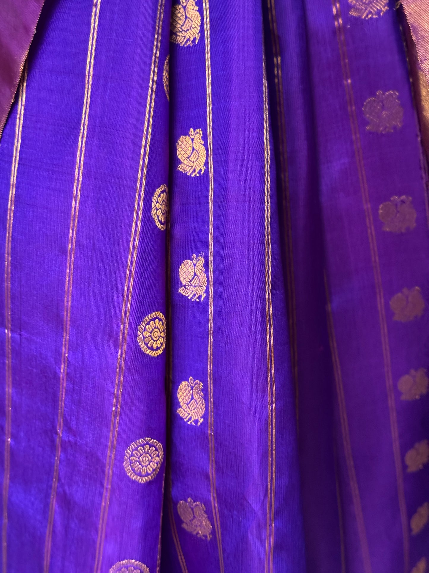 Violet stripes n butis pure silk handwoven Gadwal saree with kuttu temple border, rich palla