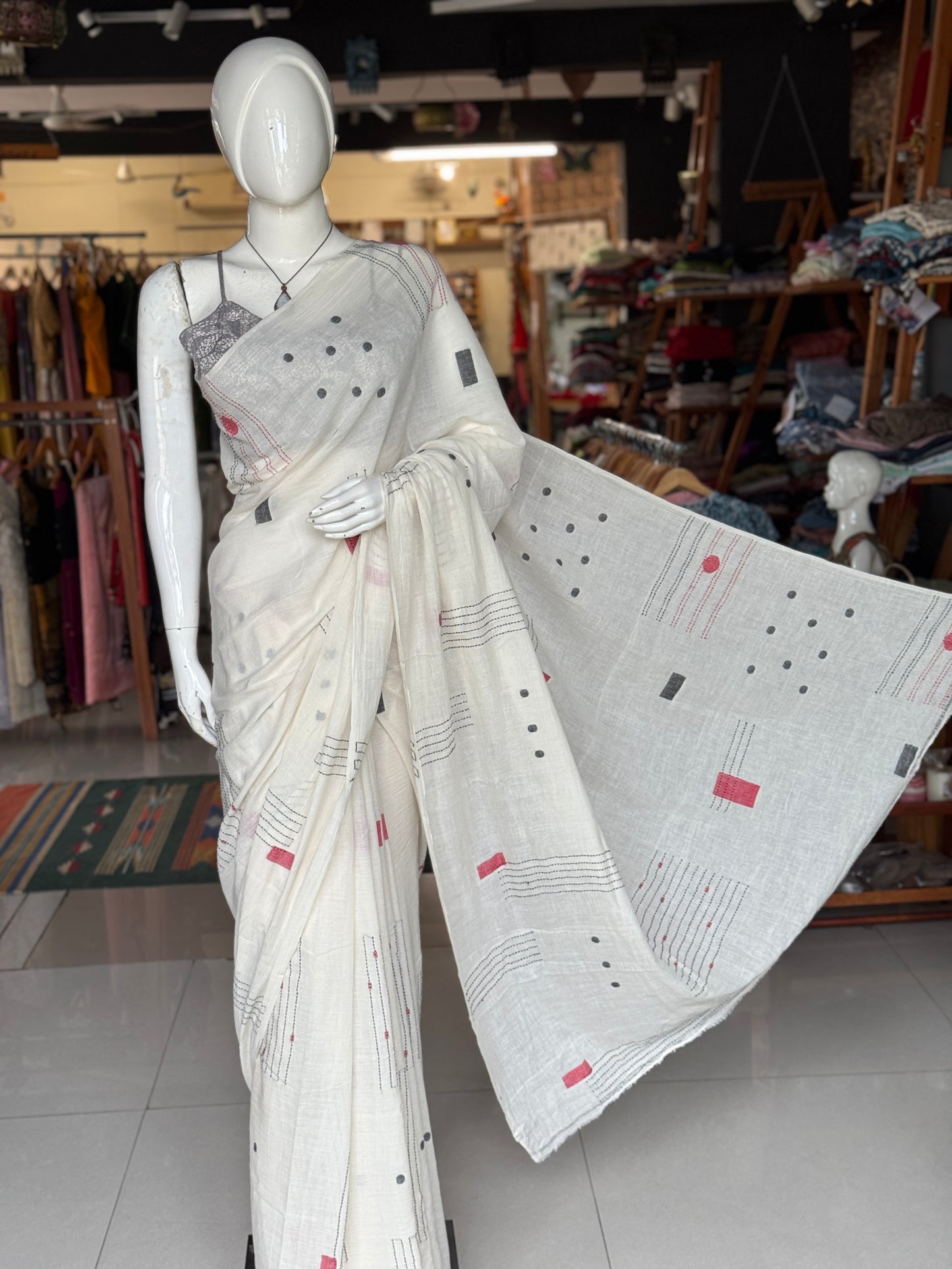 Jamdani yardage saree in super soft 120 count handloom cotton and handspun weft