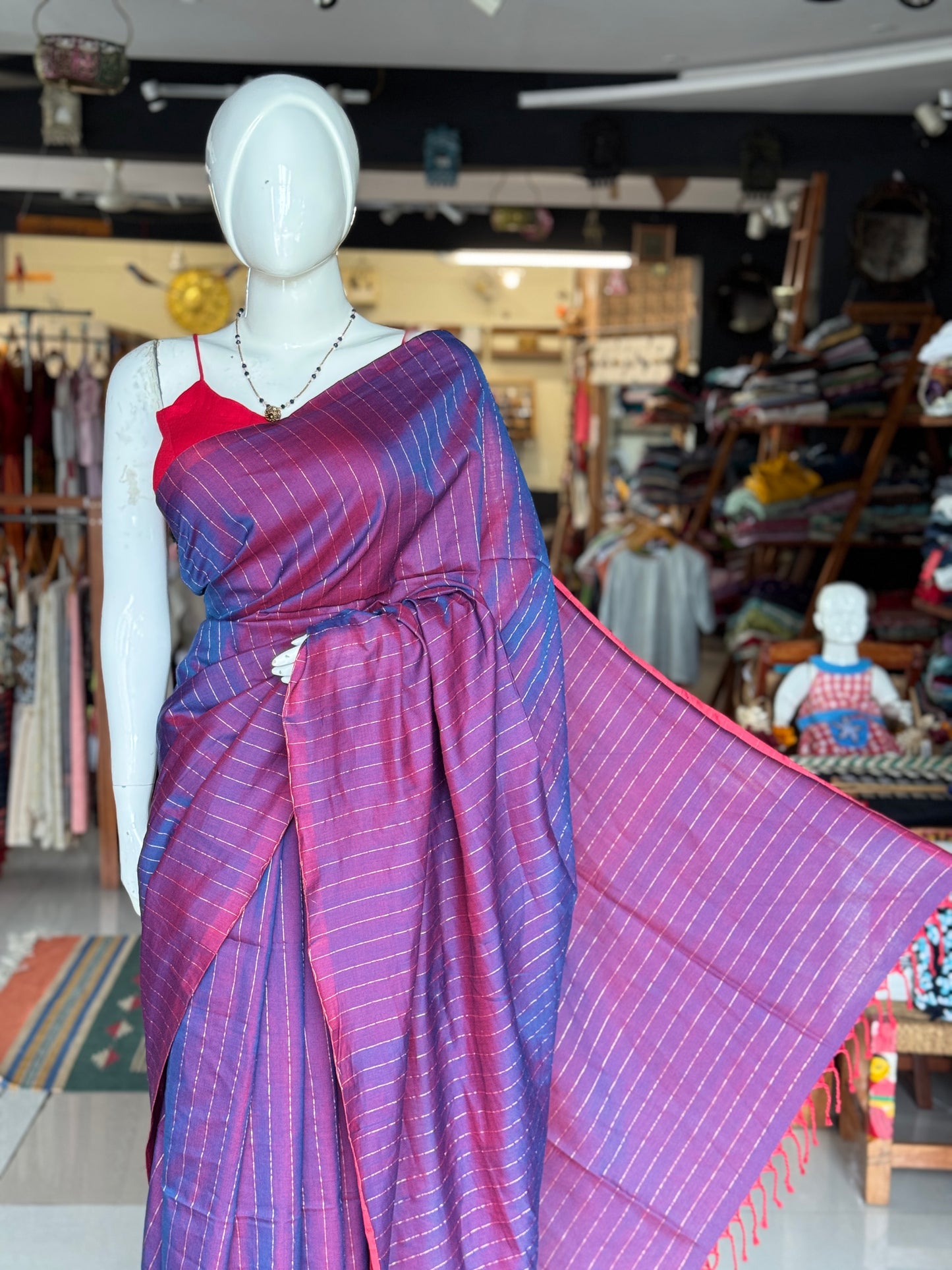 Purple and maroon reversible handwoven 4 pedal weave cotton Maheshwari saree all over stripes