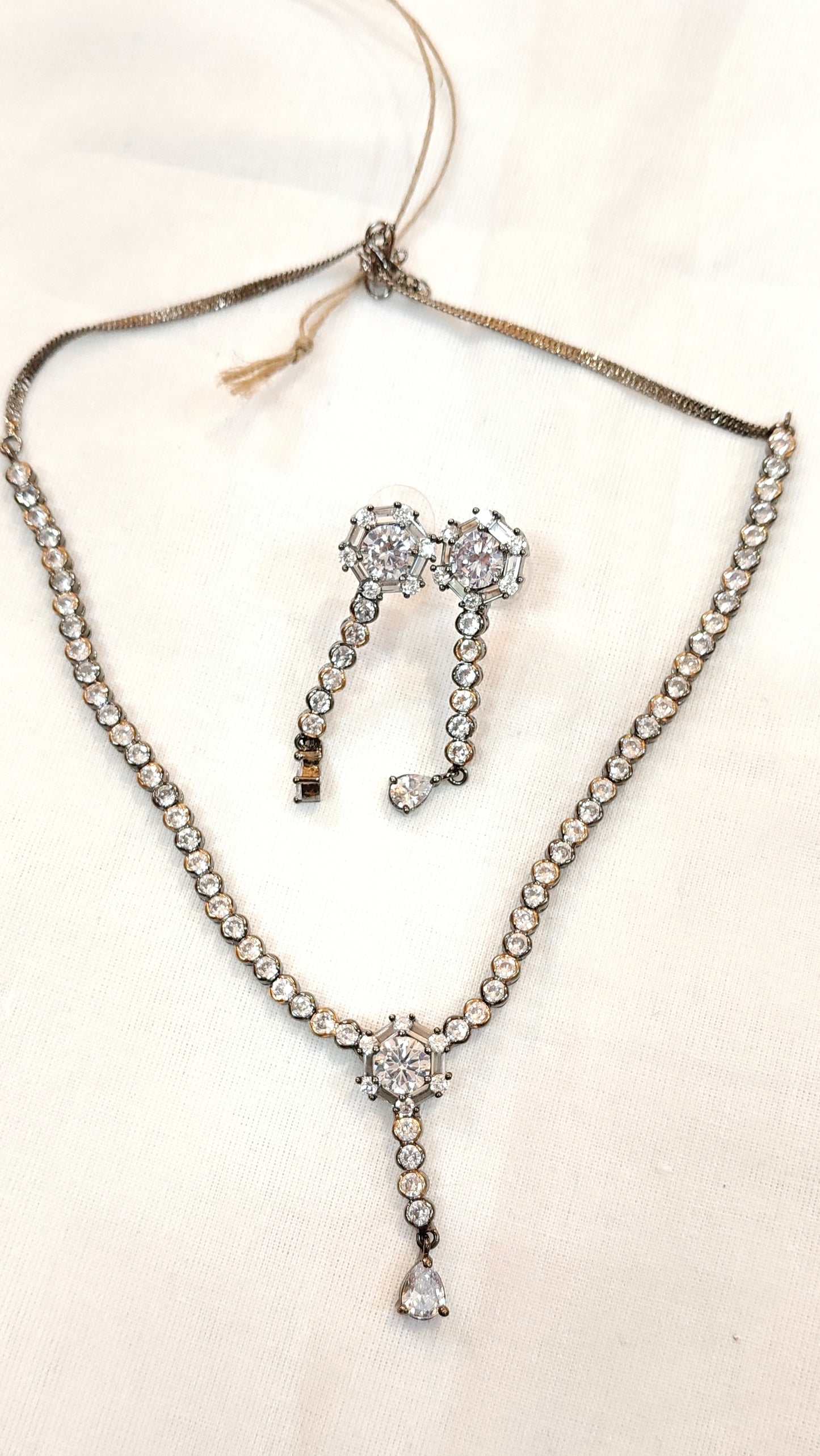 CZ stones sleek neckpiece earrings set