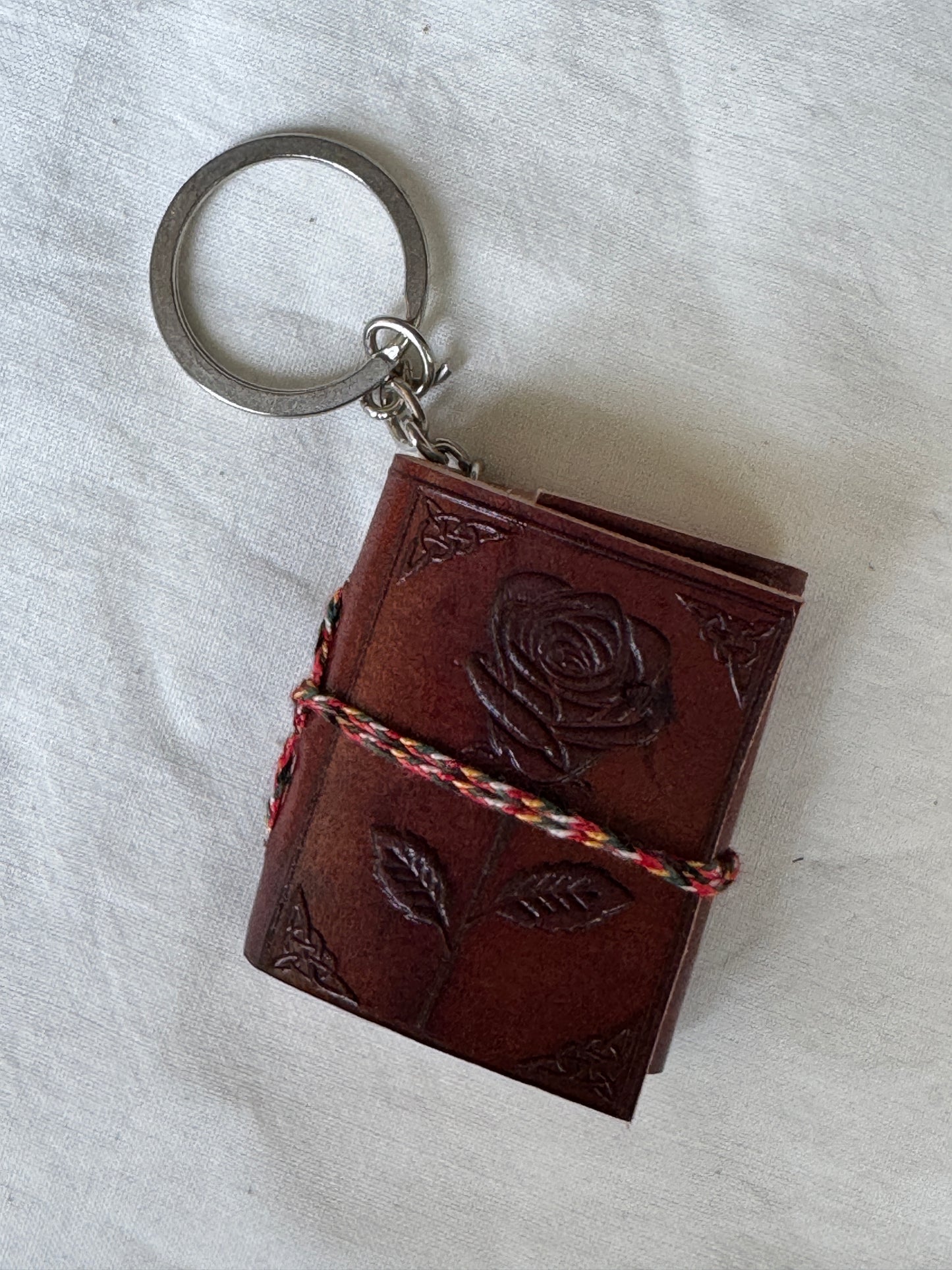Key ring with Leather embossed handcrafted notebook with thick papers