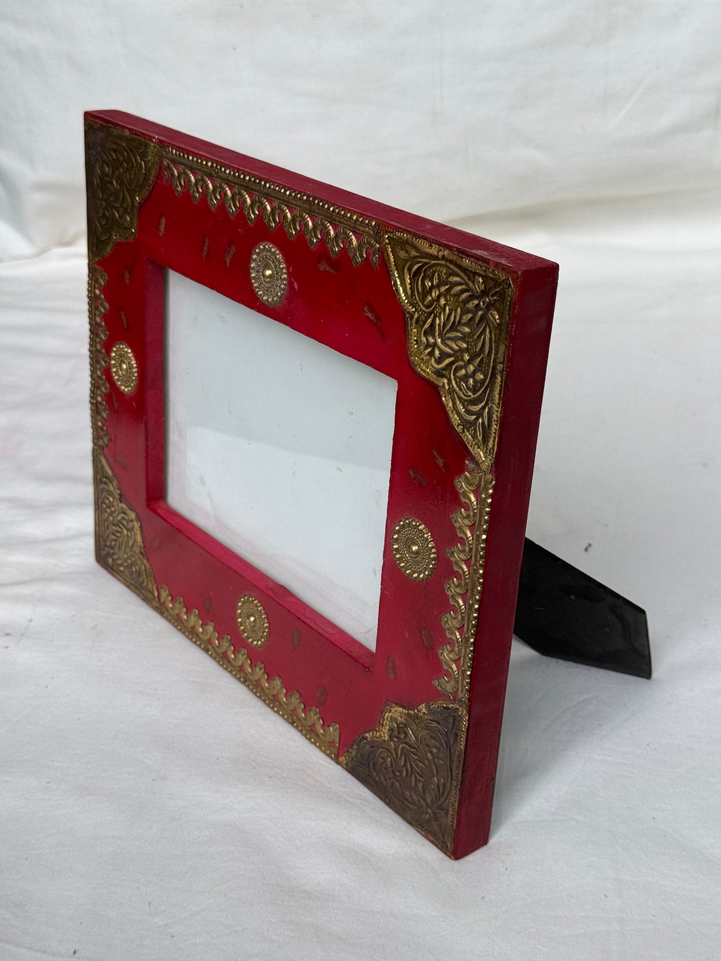 Vintage look hand painted Wooden photo frame with brass borders