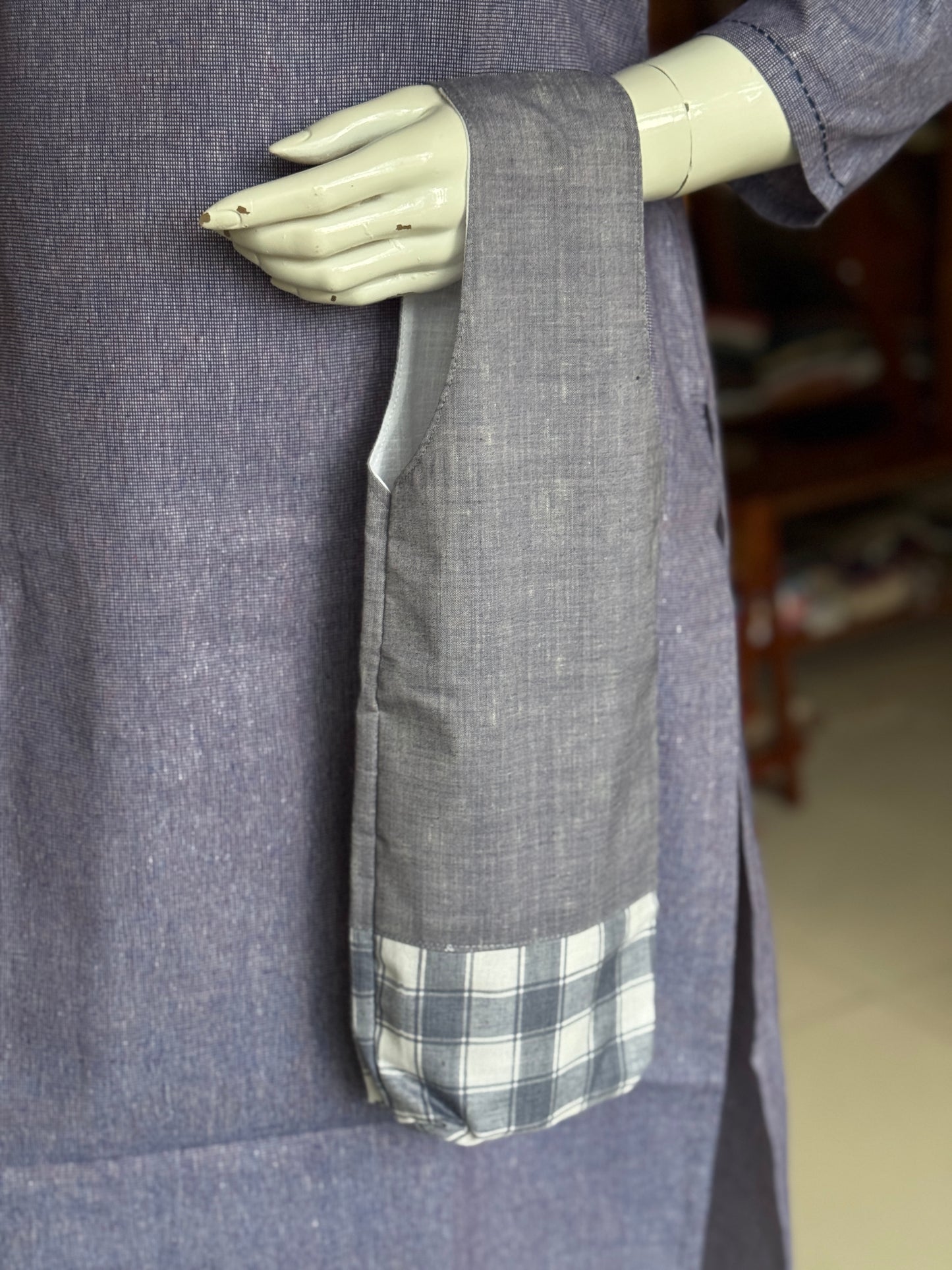 Water bottle holder bag - hand spun hand woven cotton