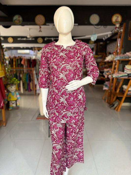 Purple floral printed cotton lounge wear set