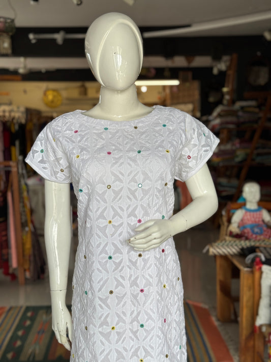 White appliq and hand embroidered mirror work cotton straight kurti with plain back