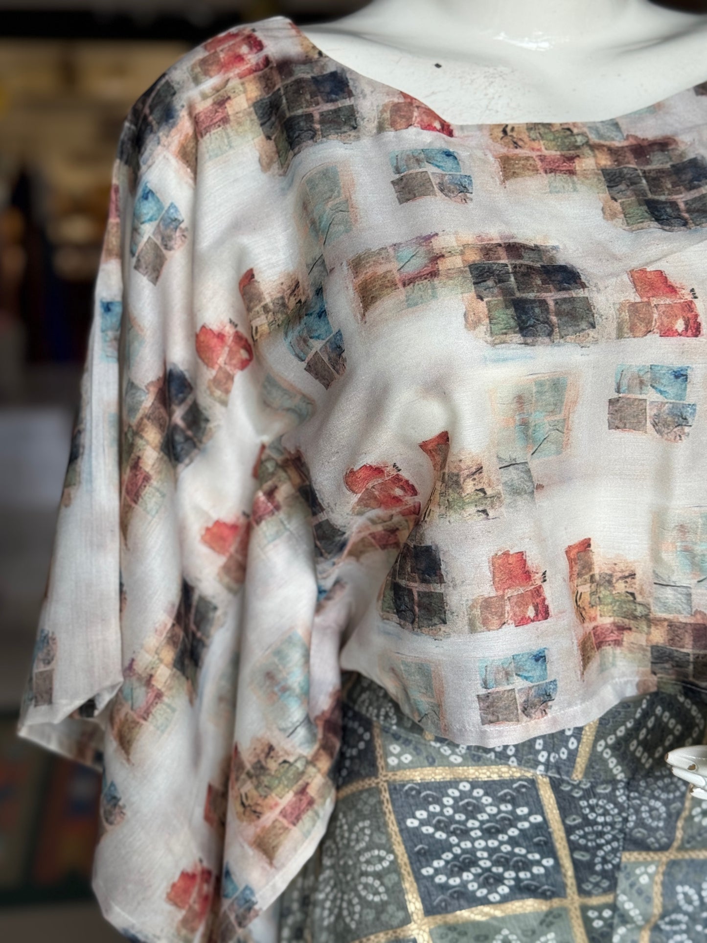 Digital printed geometric design mixed cotton kaftan crop top / blouse