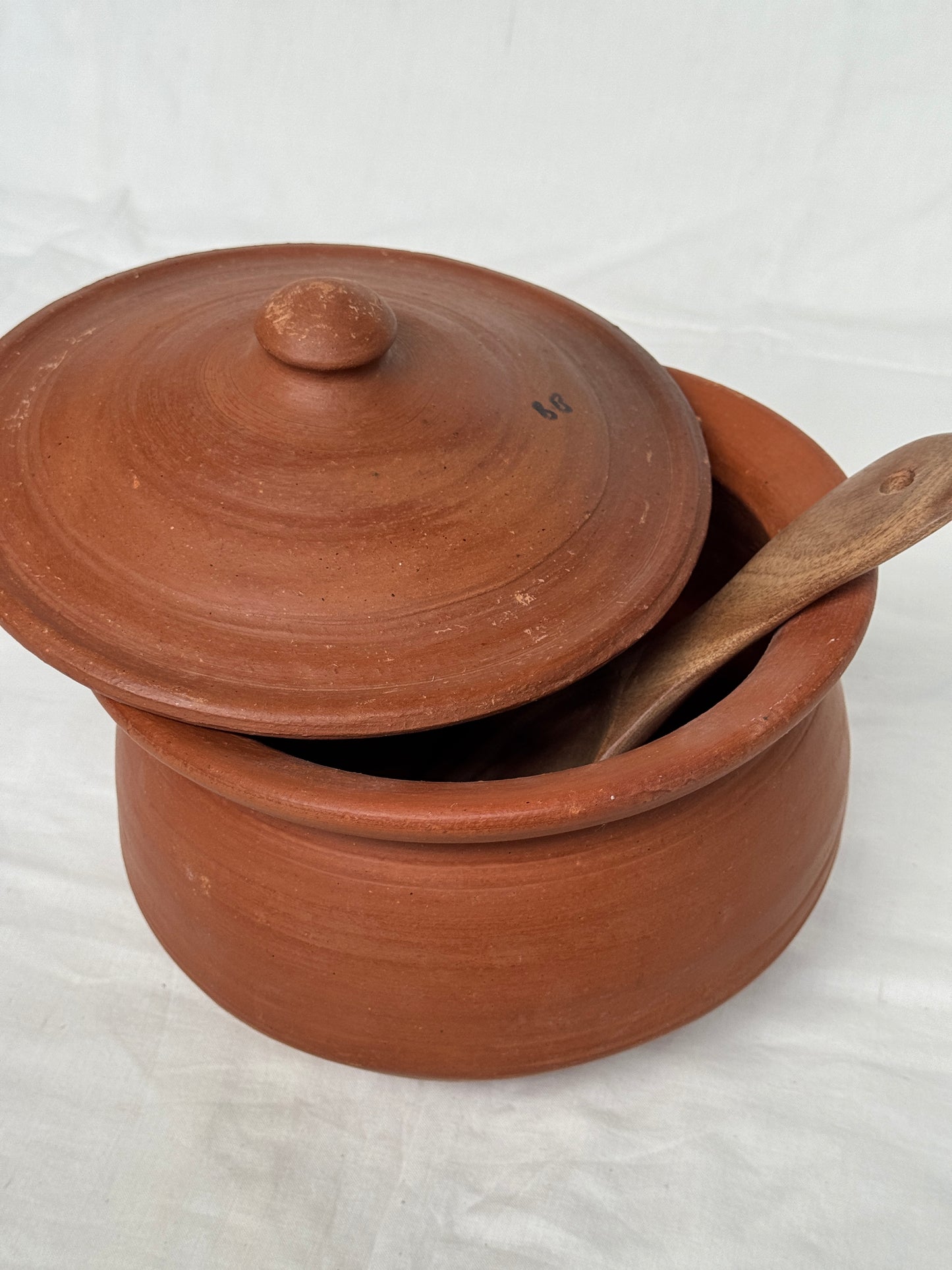 Clay cooking pots - different sizes available
