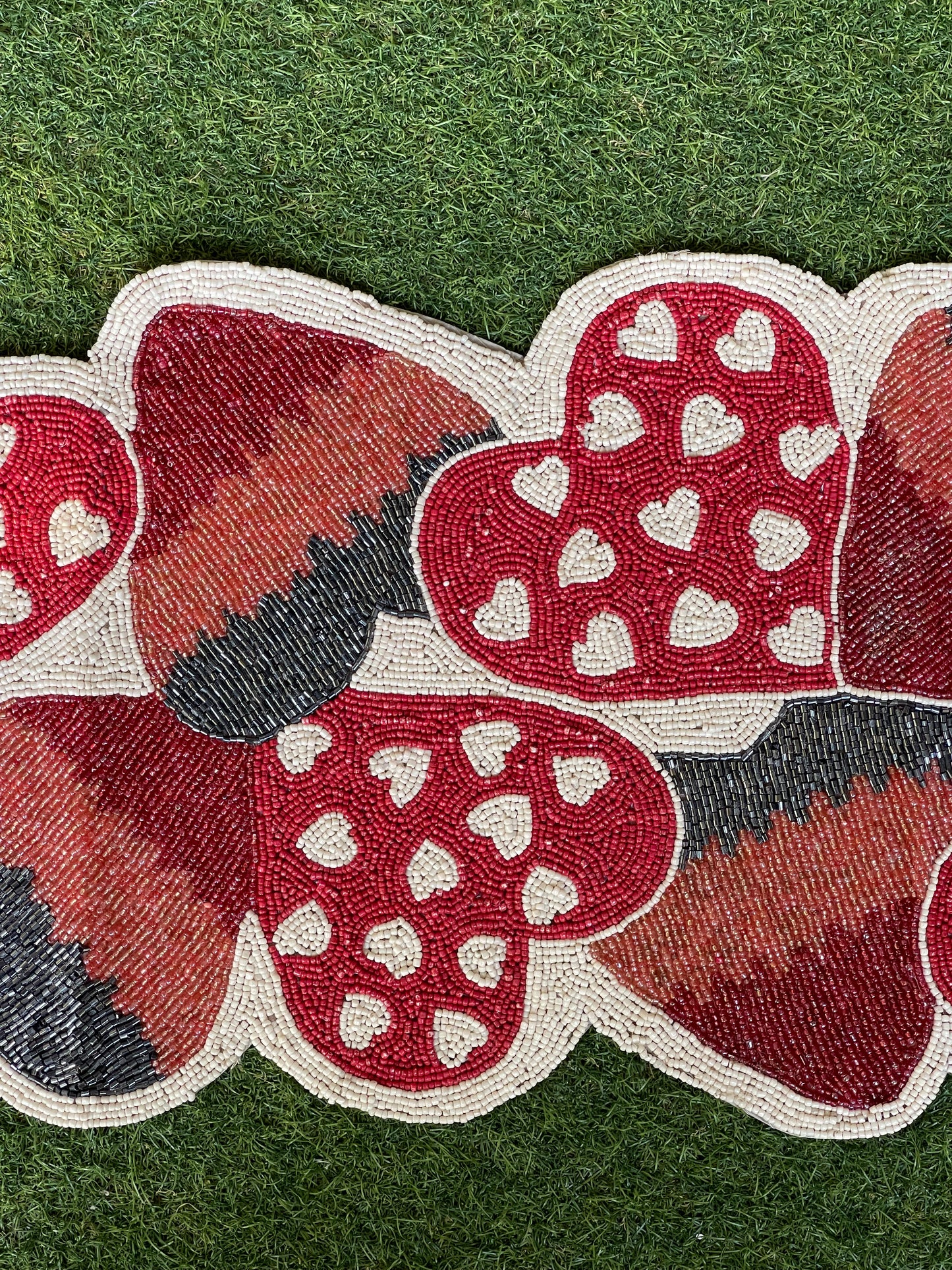 Red hearts design beads handcrafted runner