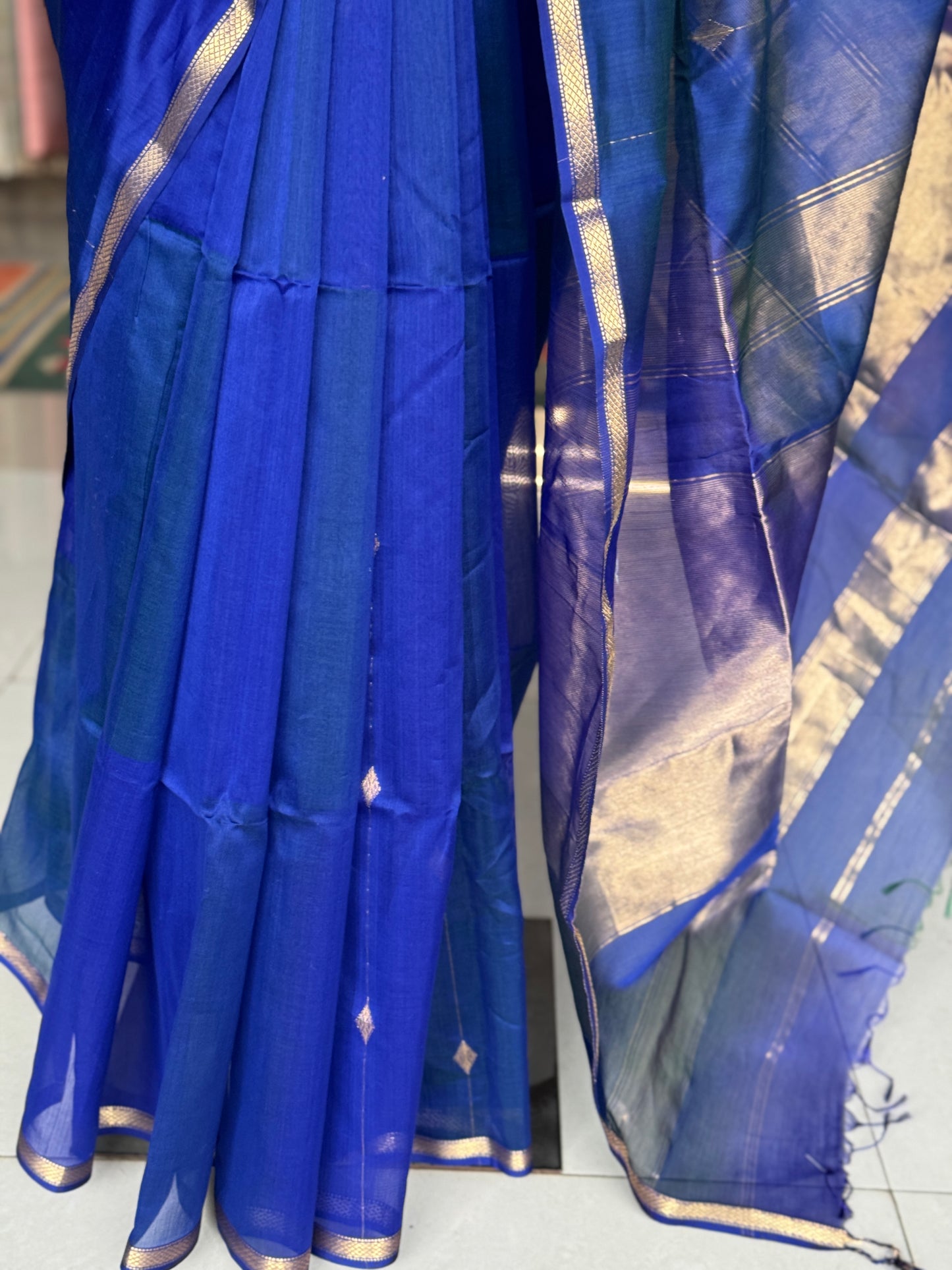 Blue all over stripes and butis silk cotton Maheshwari handloom saree