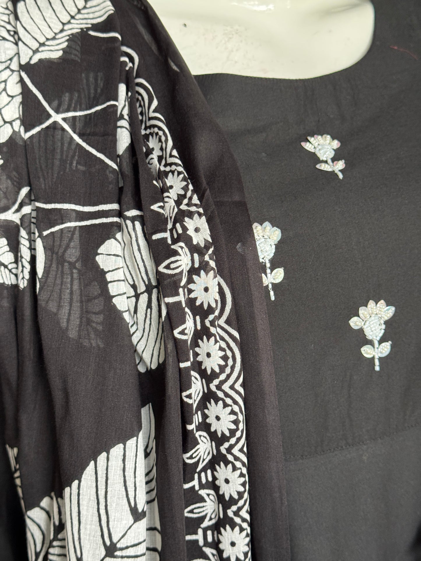 Black floral print dupatta, cotton embroidered flared kurti, straight pants with lace detailing - 3 piece suit set