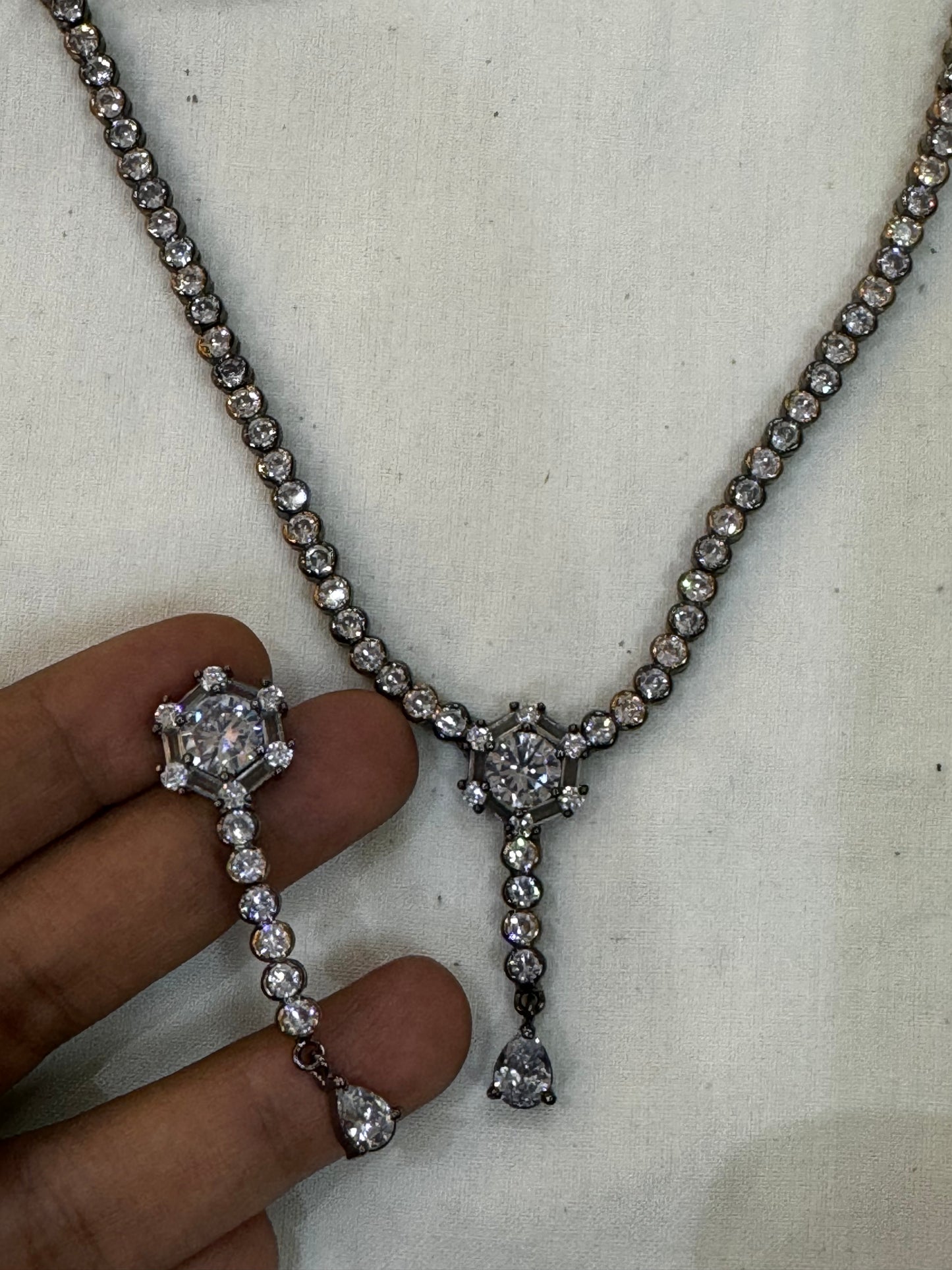 CZ stones sleek neckpiece earrings set