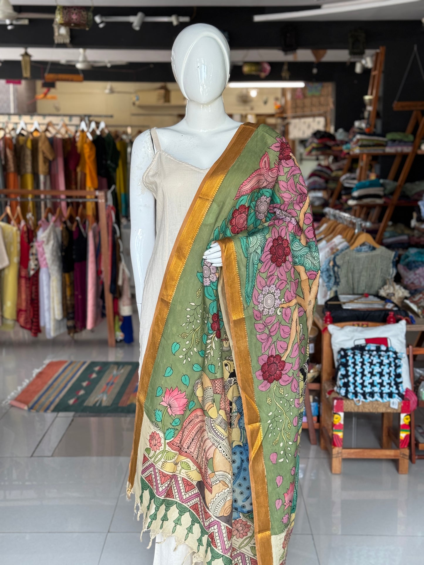 Bangalore Silk hand painted floral pen Kalamkari dupatta
