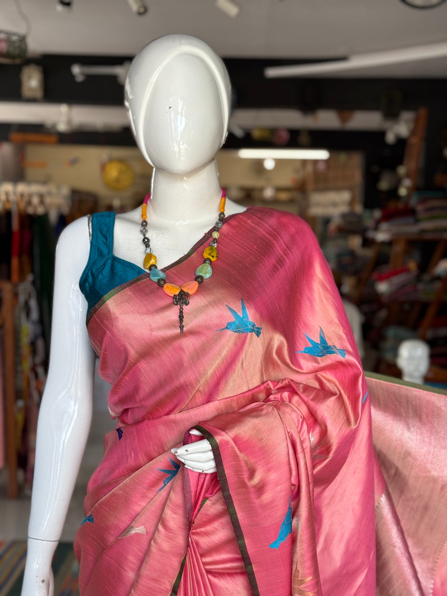 Trendy look Peach pink Dupion pure silk twill weave handwoven Gadwal without border saree with unstitched blouse