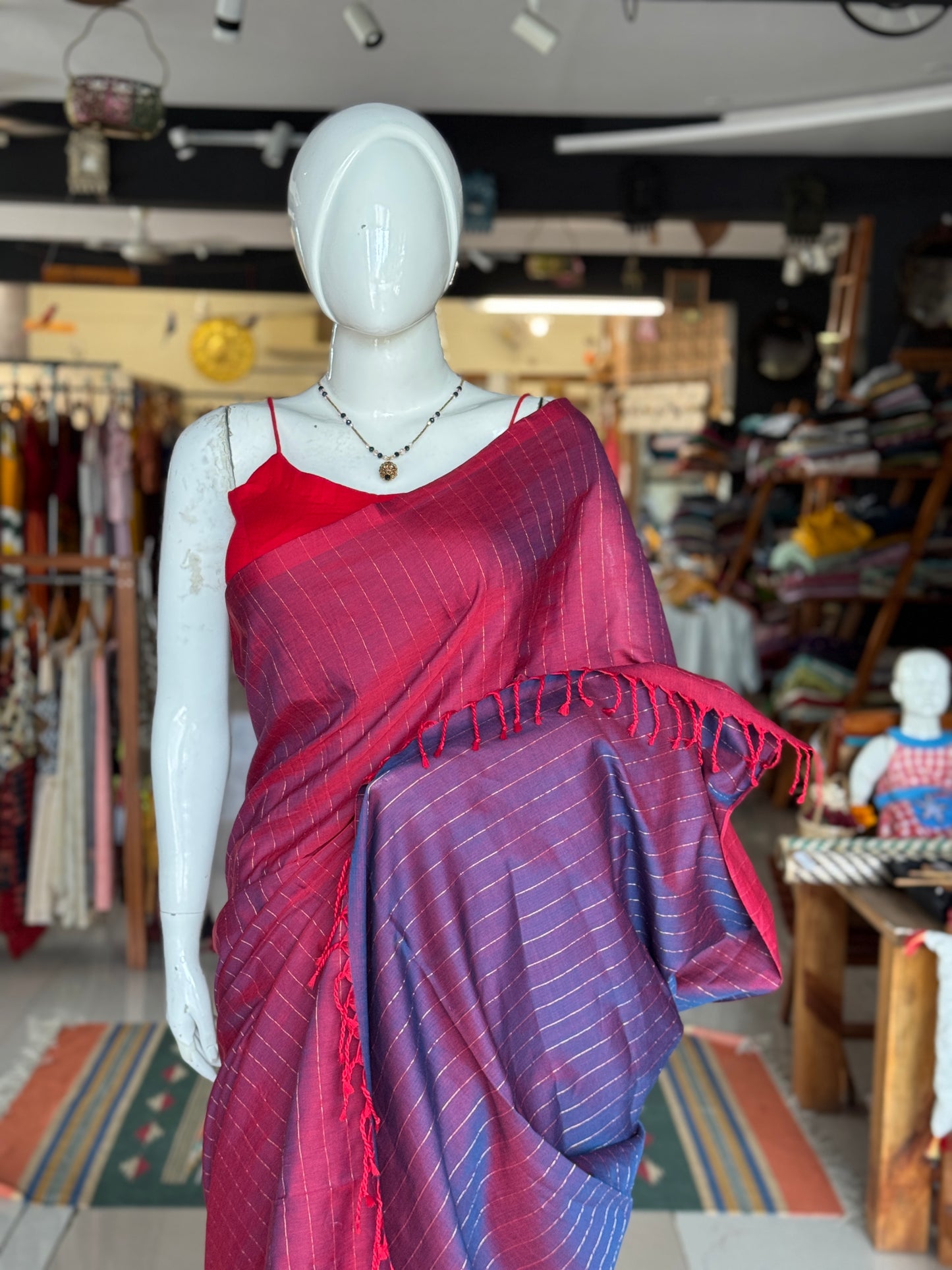 Purple and maroon reversible handwoven 4 pedal weave cotton Maheshwari saree all over stripes