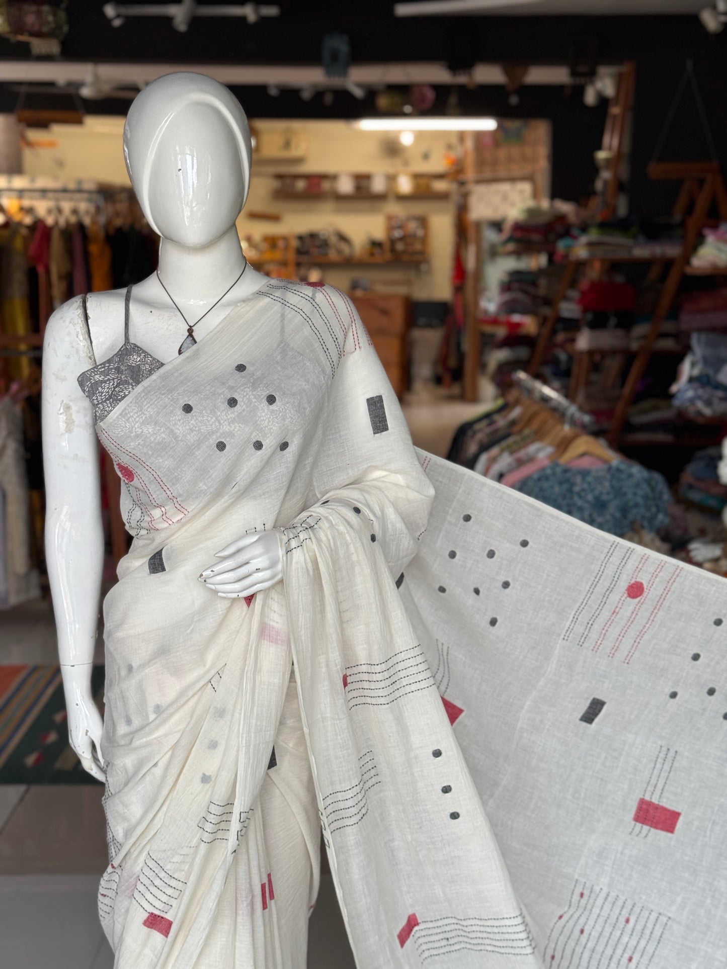 Jamdani yardage saree in super soft 120 count handloom cotton and handspun weft
