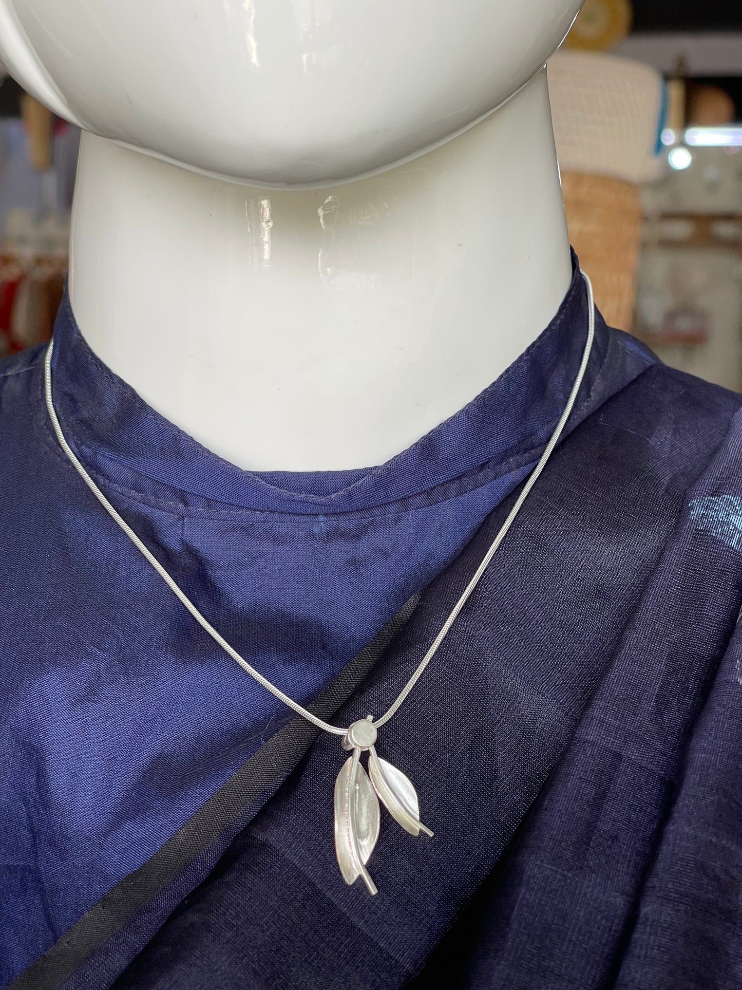 Bee design Sterling 92.5 silver pendant, chain and earrings set