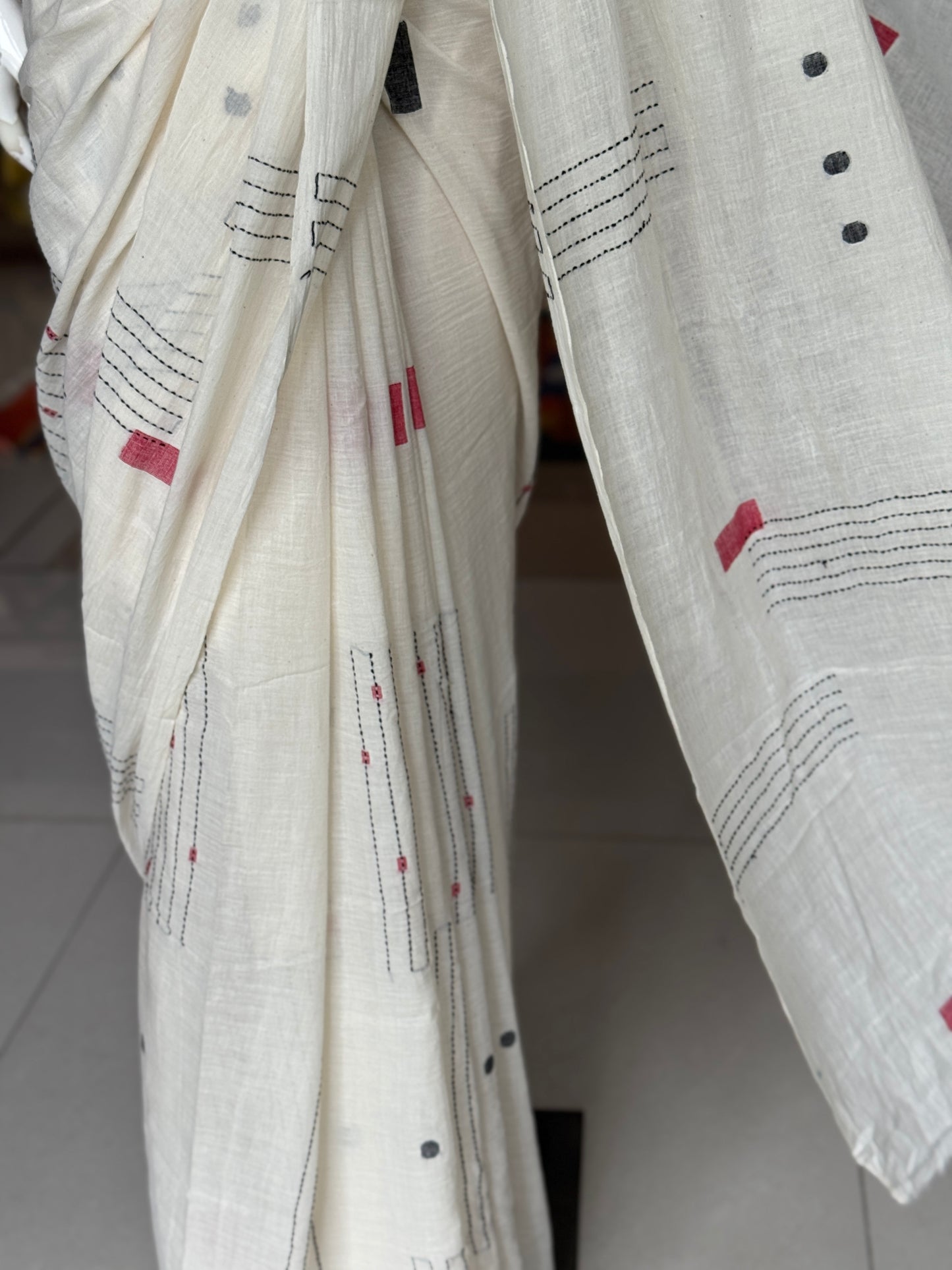 Jamdani yardage saree in super soft 120 count handloom cotton and handspun weft