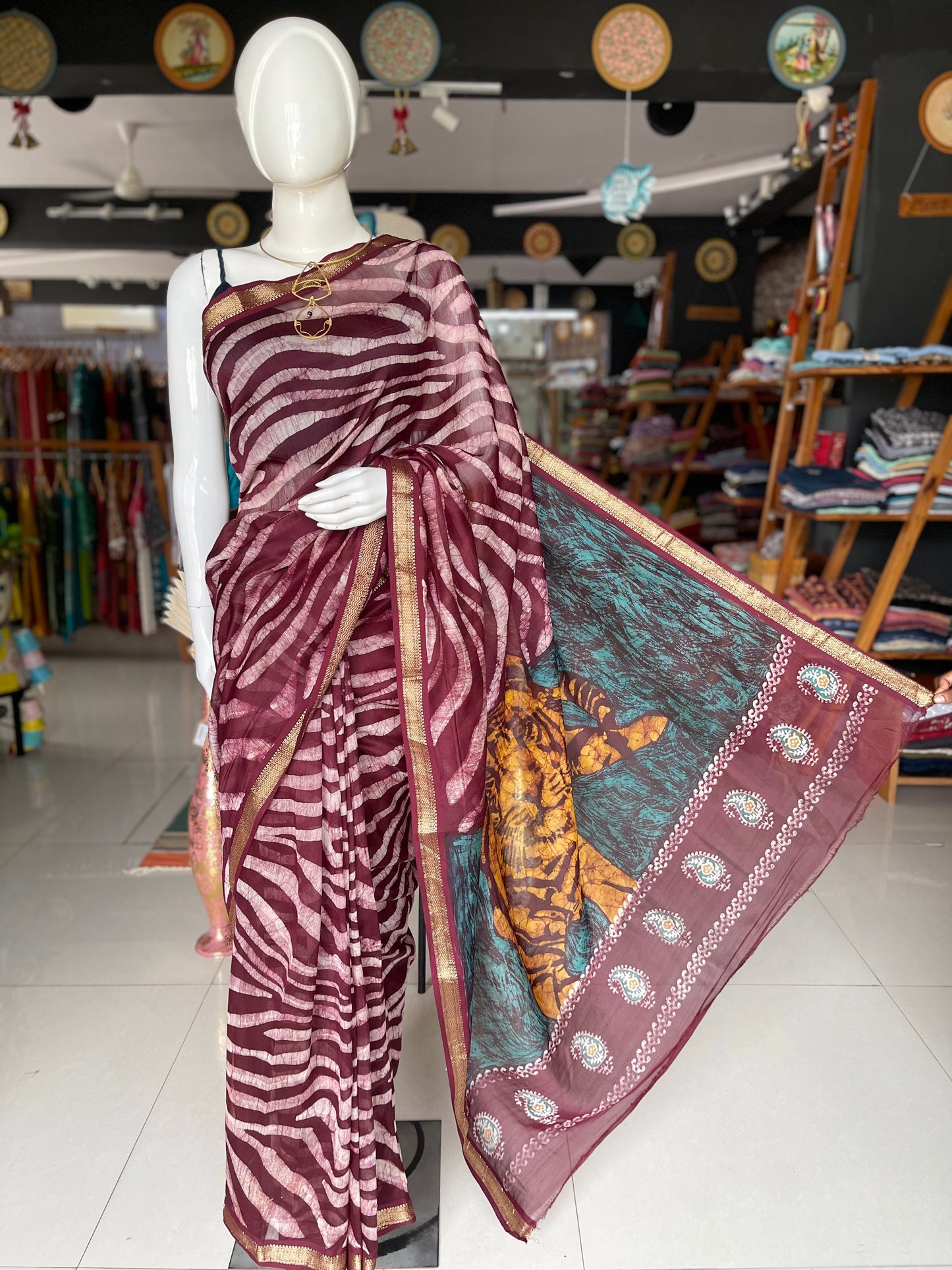 Tiger hand painted Wax batik silk cotton Maheshwari handloom saree with Narmada lehar border