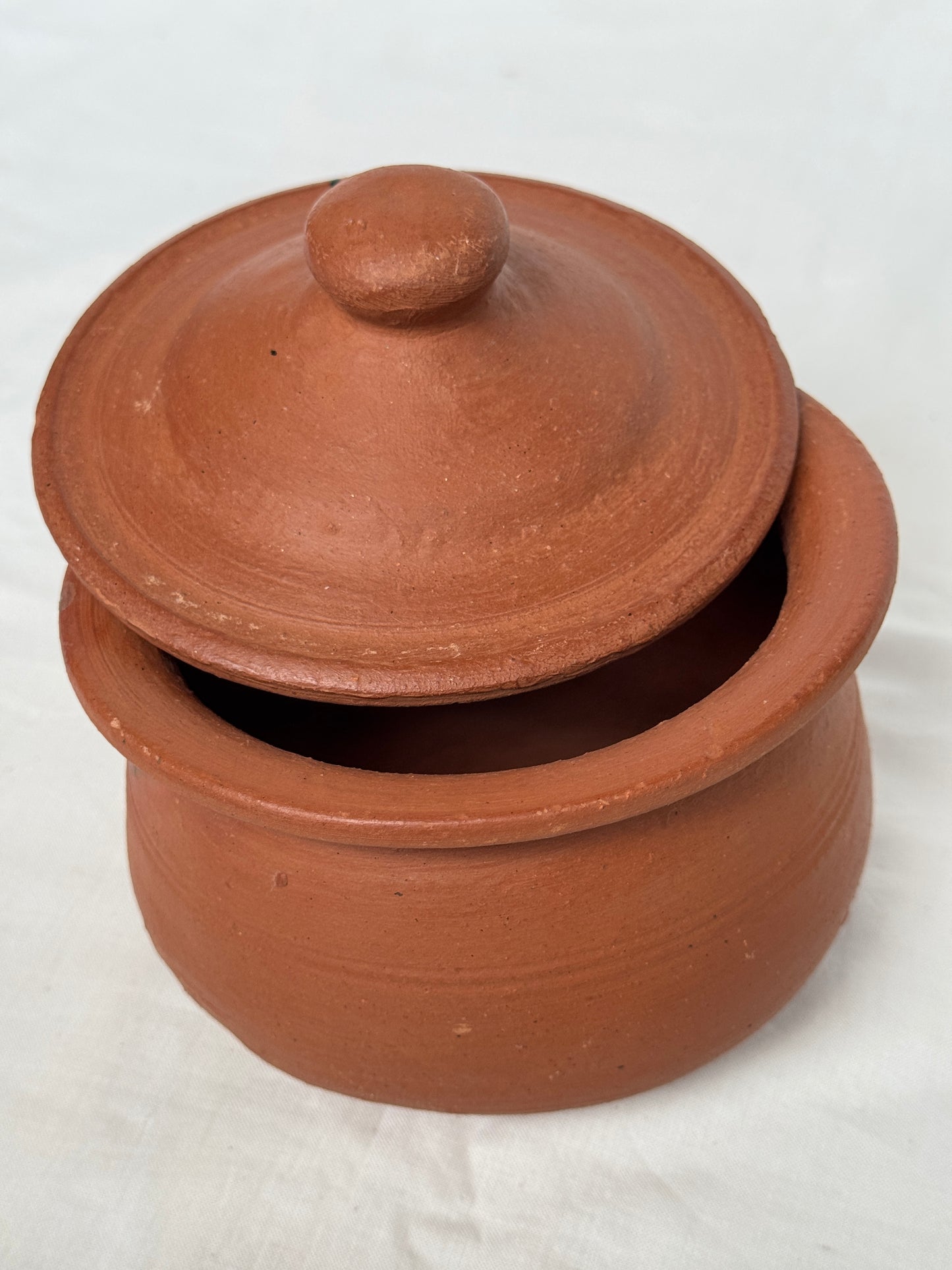 Clay cooking pots - different sizes available