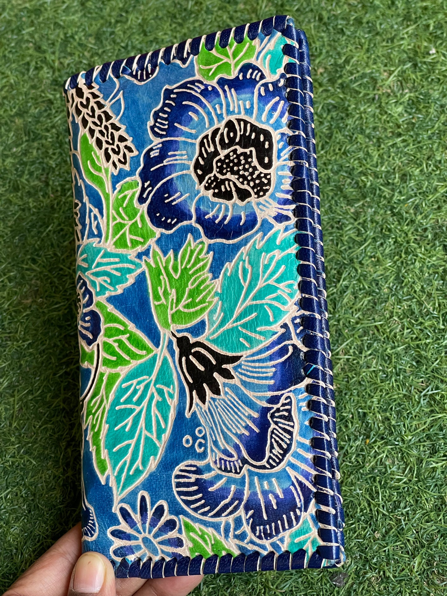 Leather hand crafted ladies wallet